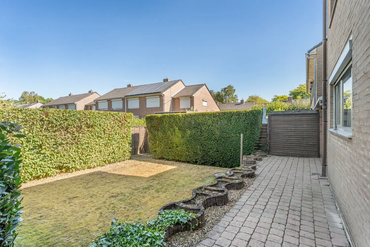 Rustig gelegen woning met 4 slaapkamers, een garage en een tuin in een doodlopende straat te Kessel-Lo! foto 12