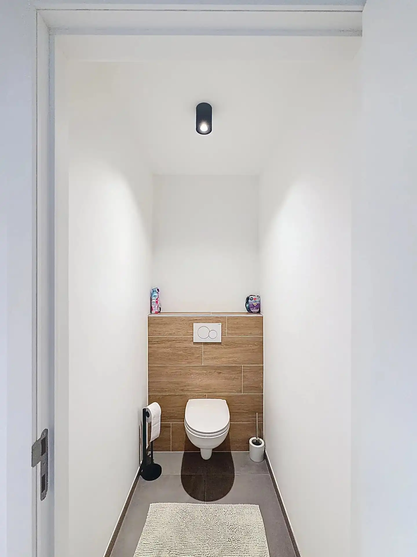 Prachtige nieuwbouw-woning te huur met 3 slaapkamers, terras en tuin en zonnepanelen. foto 11