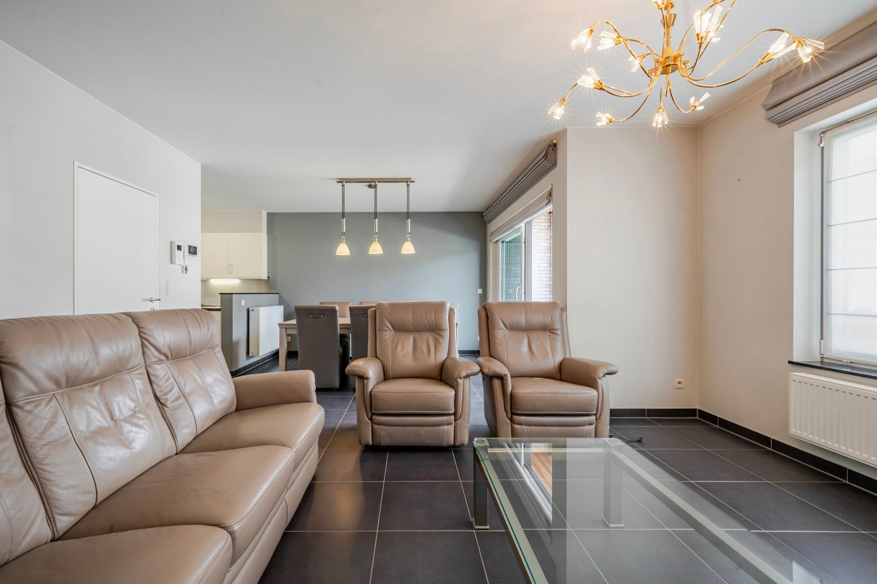 Energiezuinig en instapklaar appartement in centrum Torhout! foto 4