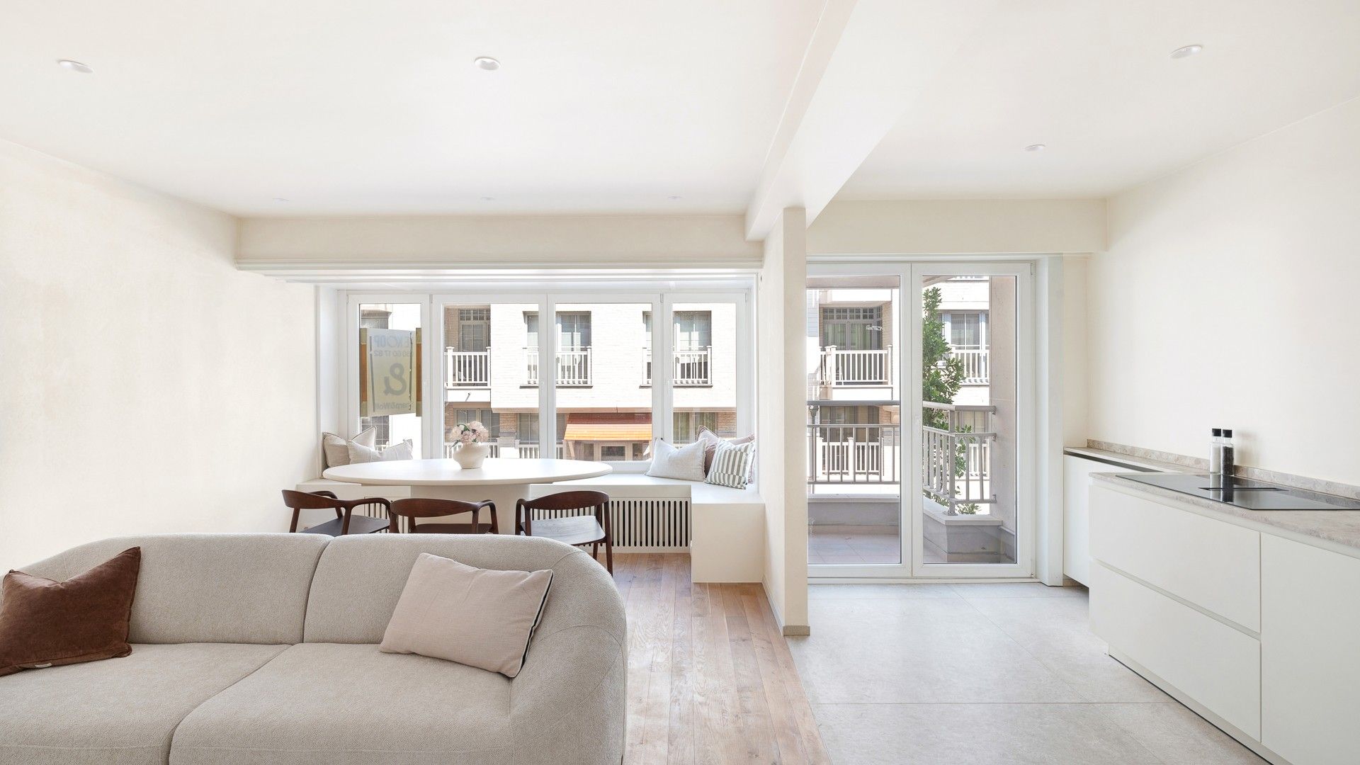 Smaakvol  2-slaapkamerappartement nabij het Zoute foto 2