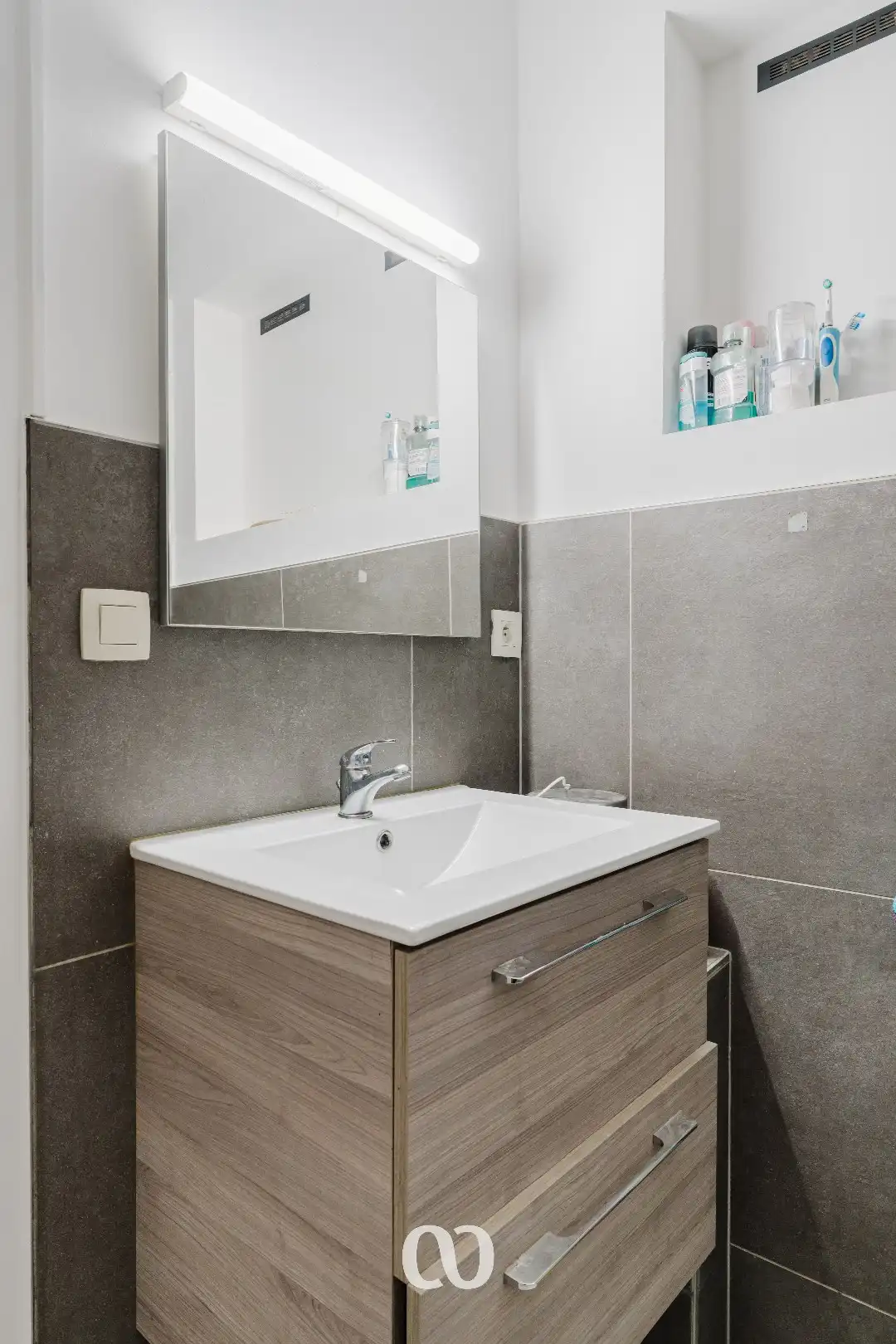 Gerenoveerd, ruim appartement op centrale ligging foto 8