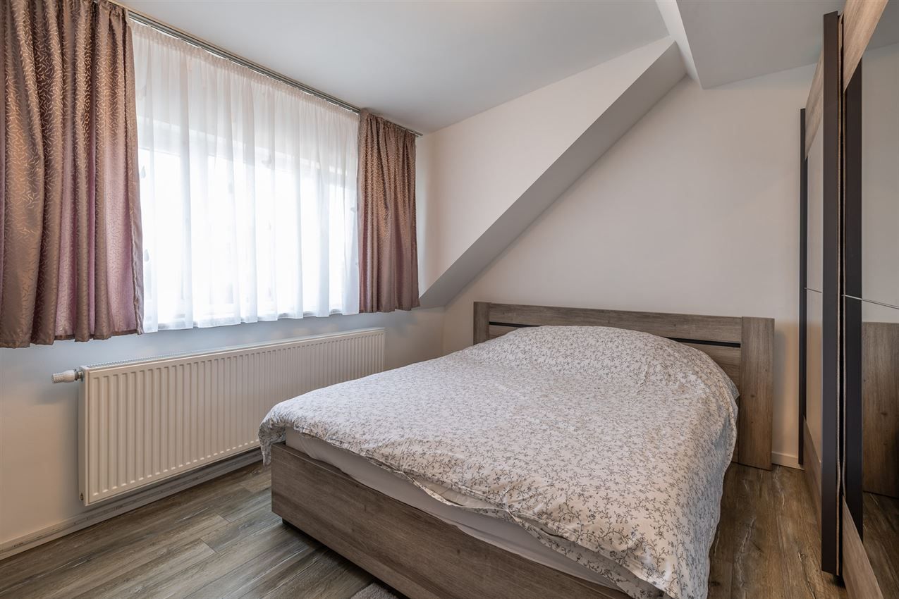 villastijl,vernieuwd in 2018, label D, mooi perceel foto 21