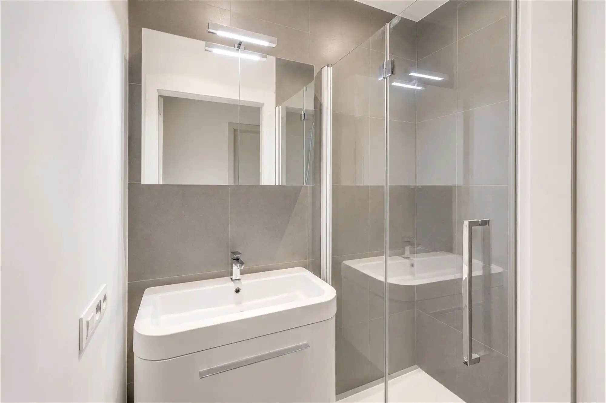 Appartementsgebouw op wandelafstand van centrum Wilrijk foto 16