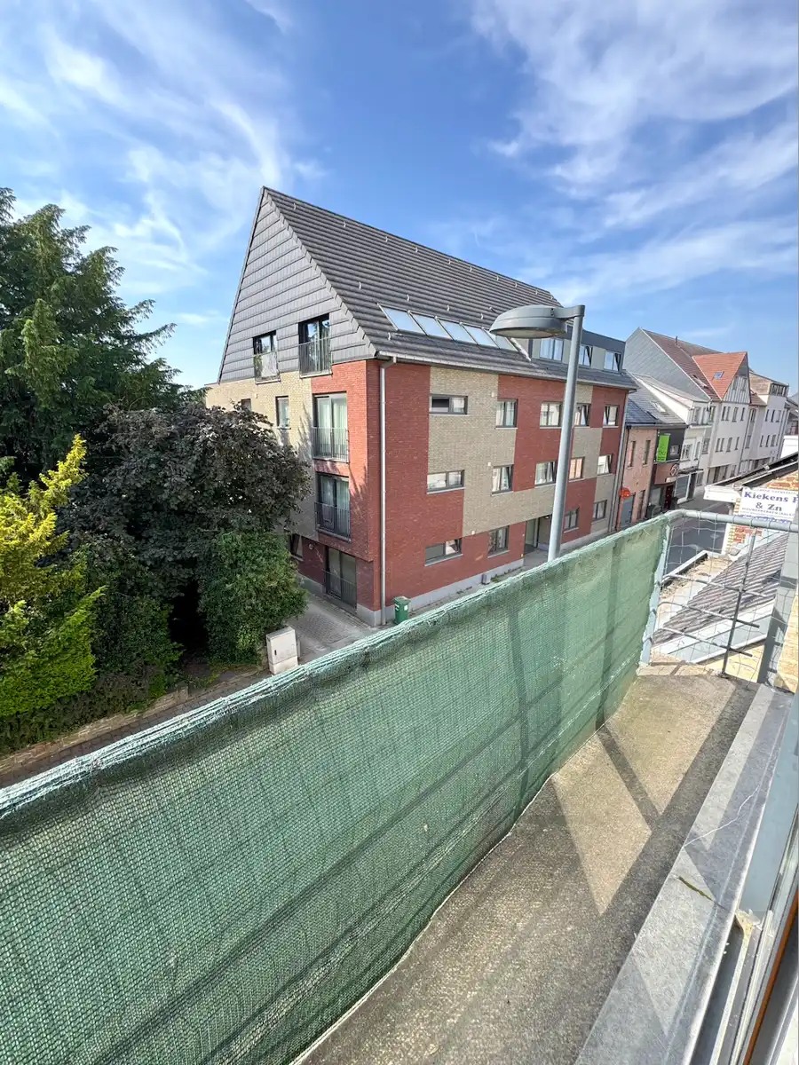 Instapklaar appartement met 2 slaapkamers én garage! foto 19