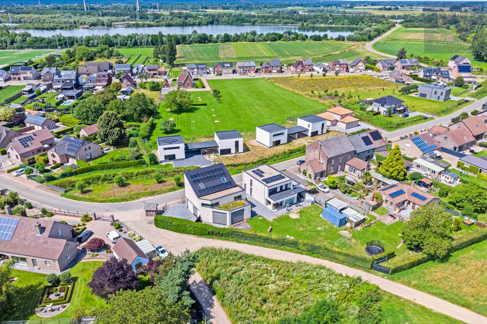 EXCLUSIEF PROJECT VAN VIER MODERNE ENERGIEZUINIGE WONINGEN IN BOORSEM foto 5