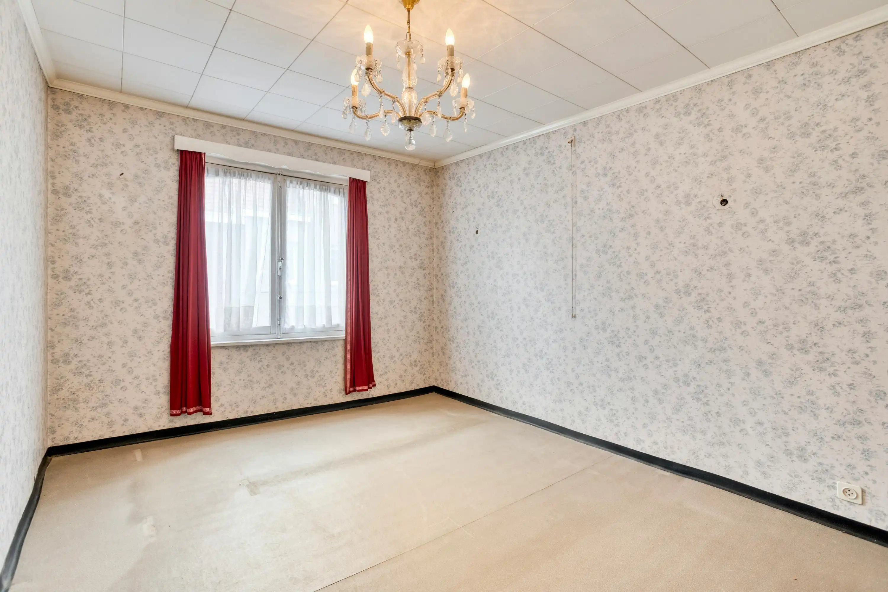 Karaktervolle renovatiewoning in Izegem met veel potentieel! foto 10