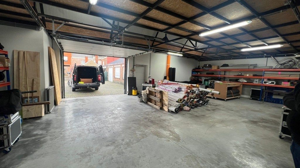 Gerenoveerde loods te huur in Oosterzele (Balegem) foto 7