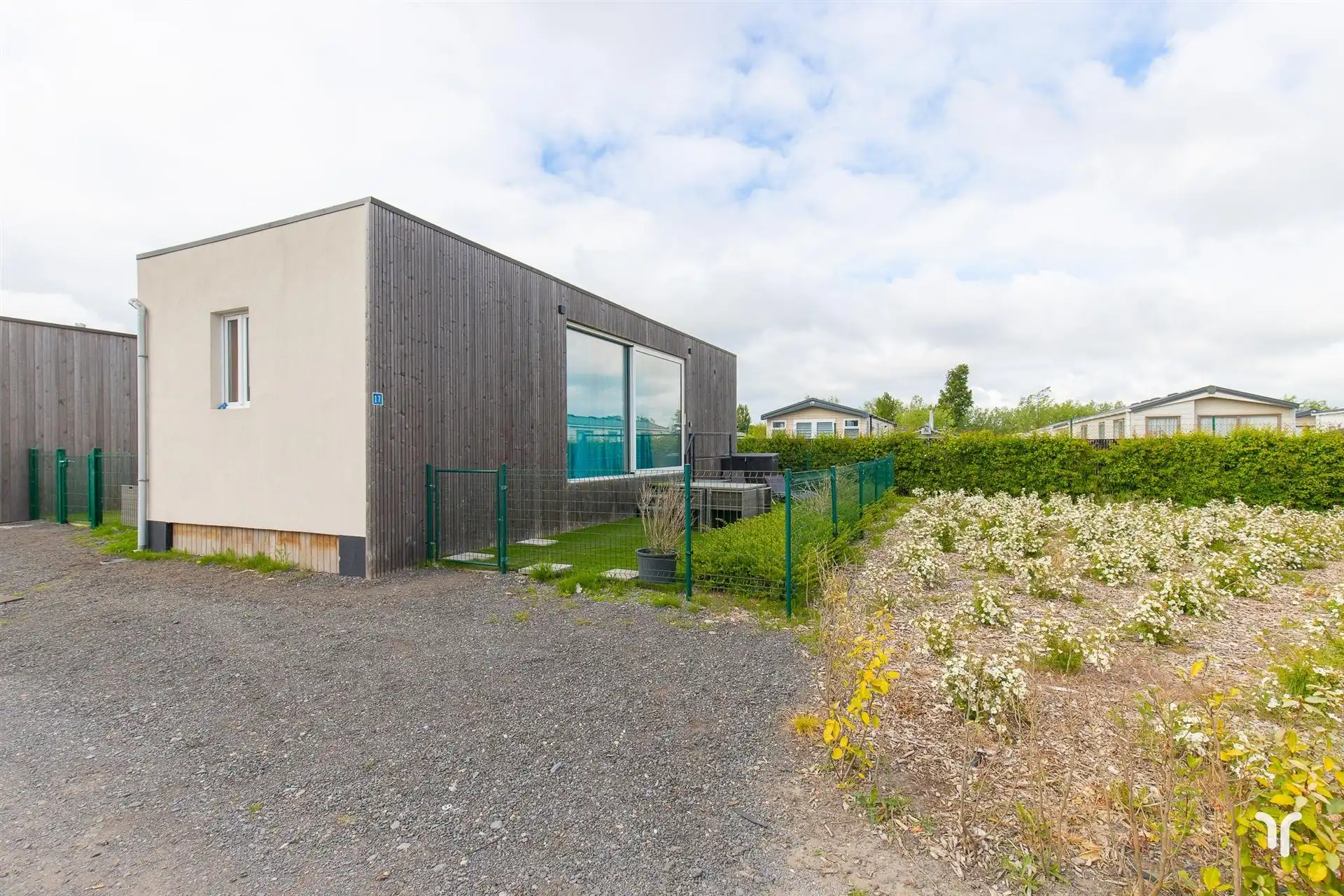 Instapklare, energiezuinige chalet op kleinschalig domein  foto 3