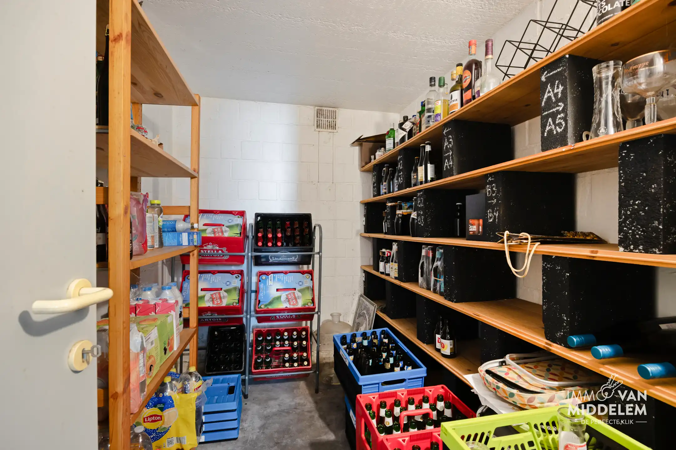 RUIME VILLA MET 4 KAMERS, GARAGE EN PRACHTIG AANGELEGDE TUIN foto 19