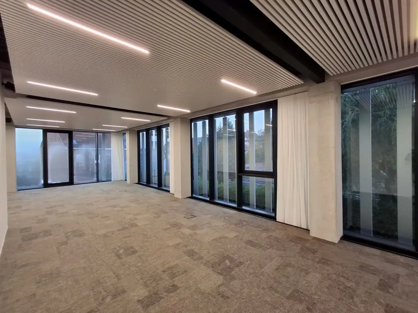 INSTAPKLAAR KANTOOR IN HARTJE TIELT foto 5