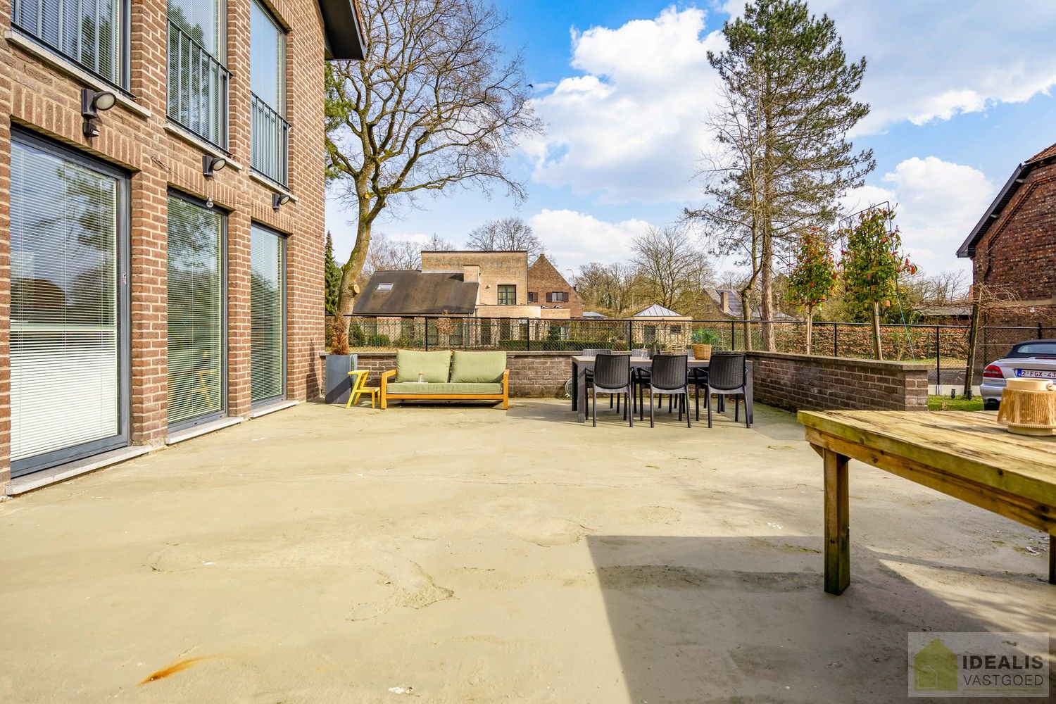 STATIGE, STRAKKE EN UITERST RUIME WONING/KANTOOR MET HOOGSTAANDE AFWERKING EN OOG VOOR DETAIL. VOORZIEN VAN 3 SLAAPKAMERS, RIANTE LEEFRUIMTES ÉN UNIEKE LANDSCAPE KANTOORRUIMTES OP RESIDENTIËLE DOCH GUNSTIGE LOCATIE! foto 55