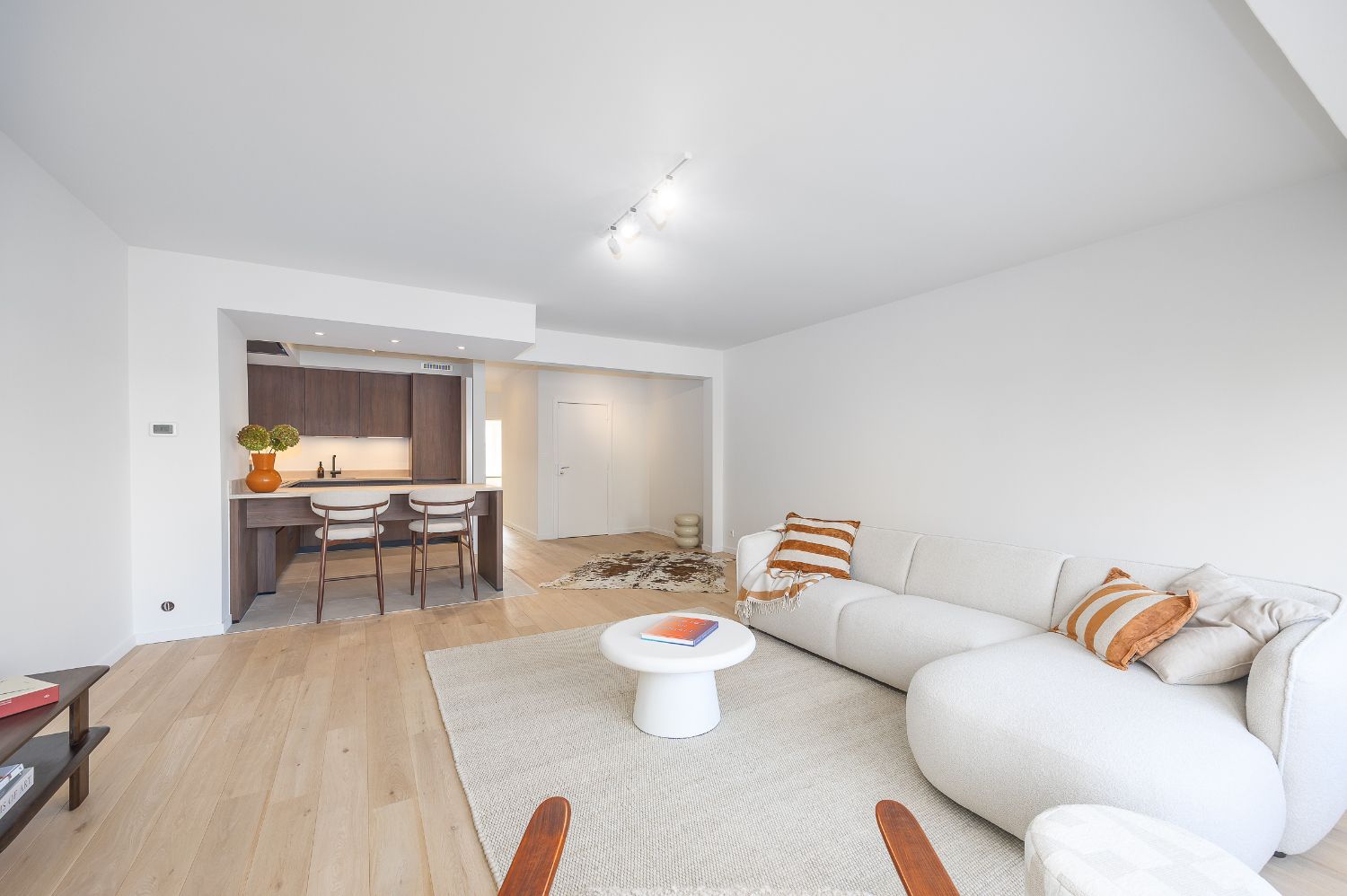 Gerenoveerd appartement met open zicht! foto 2