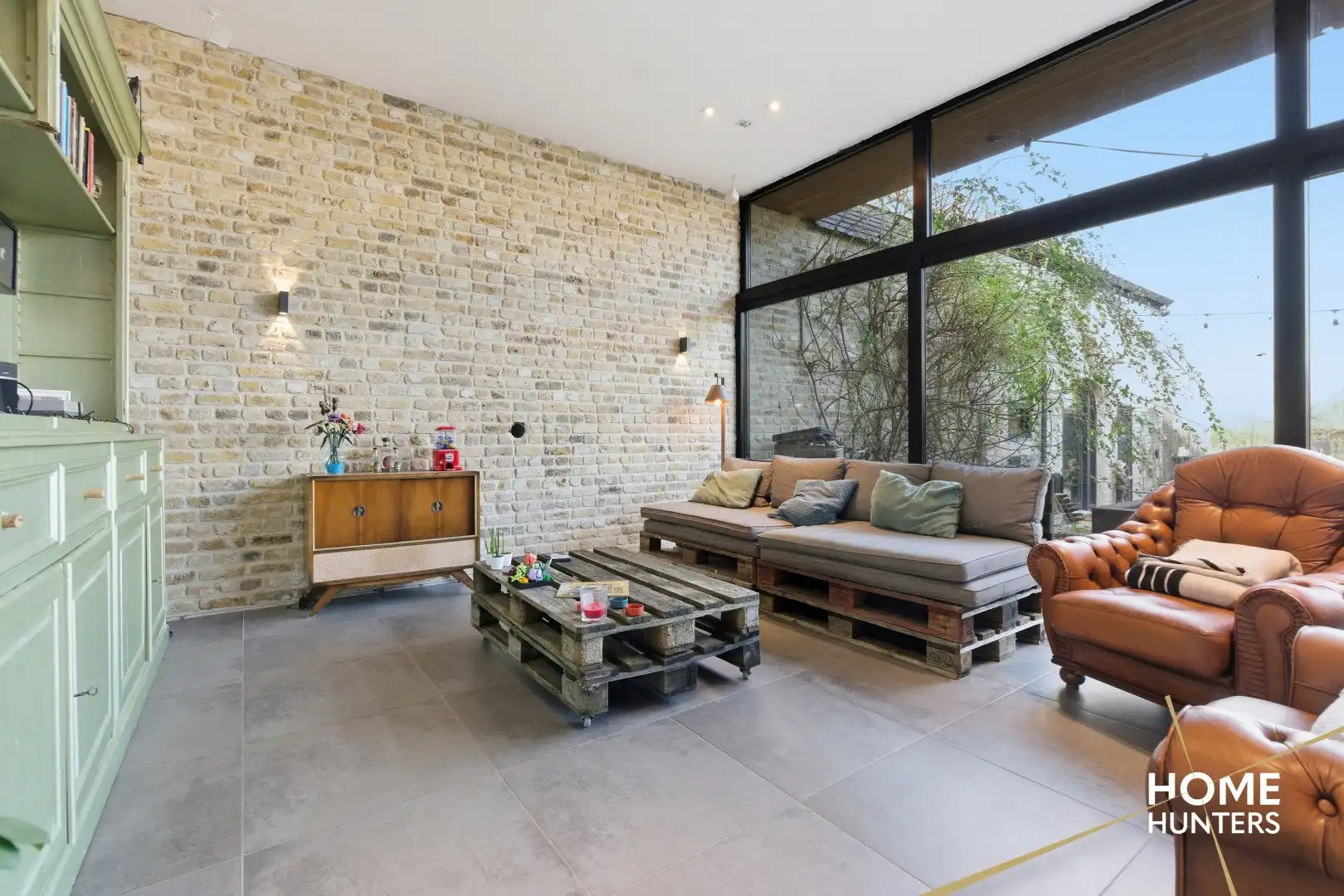 Unieke woning op ruim perceel met 6 slaapkamers in hartje Zarren! foto 5