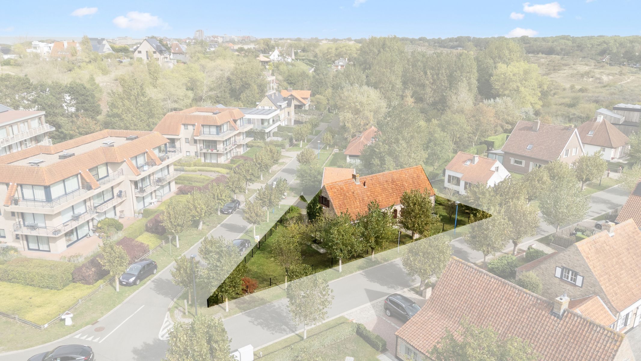 Ruime vrijstaande woning foto 3