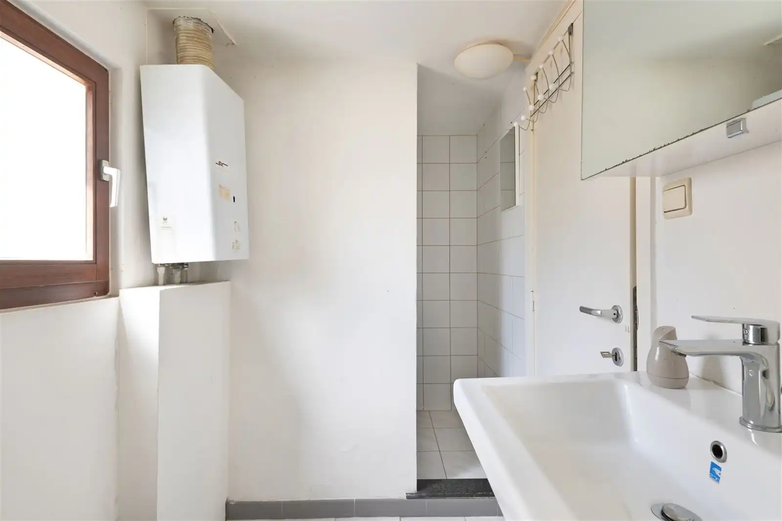 Gesloten bebouwing met tuin in Destelbergen! foto 9