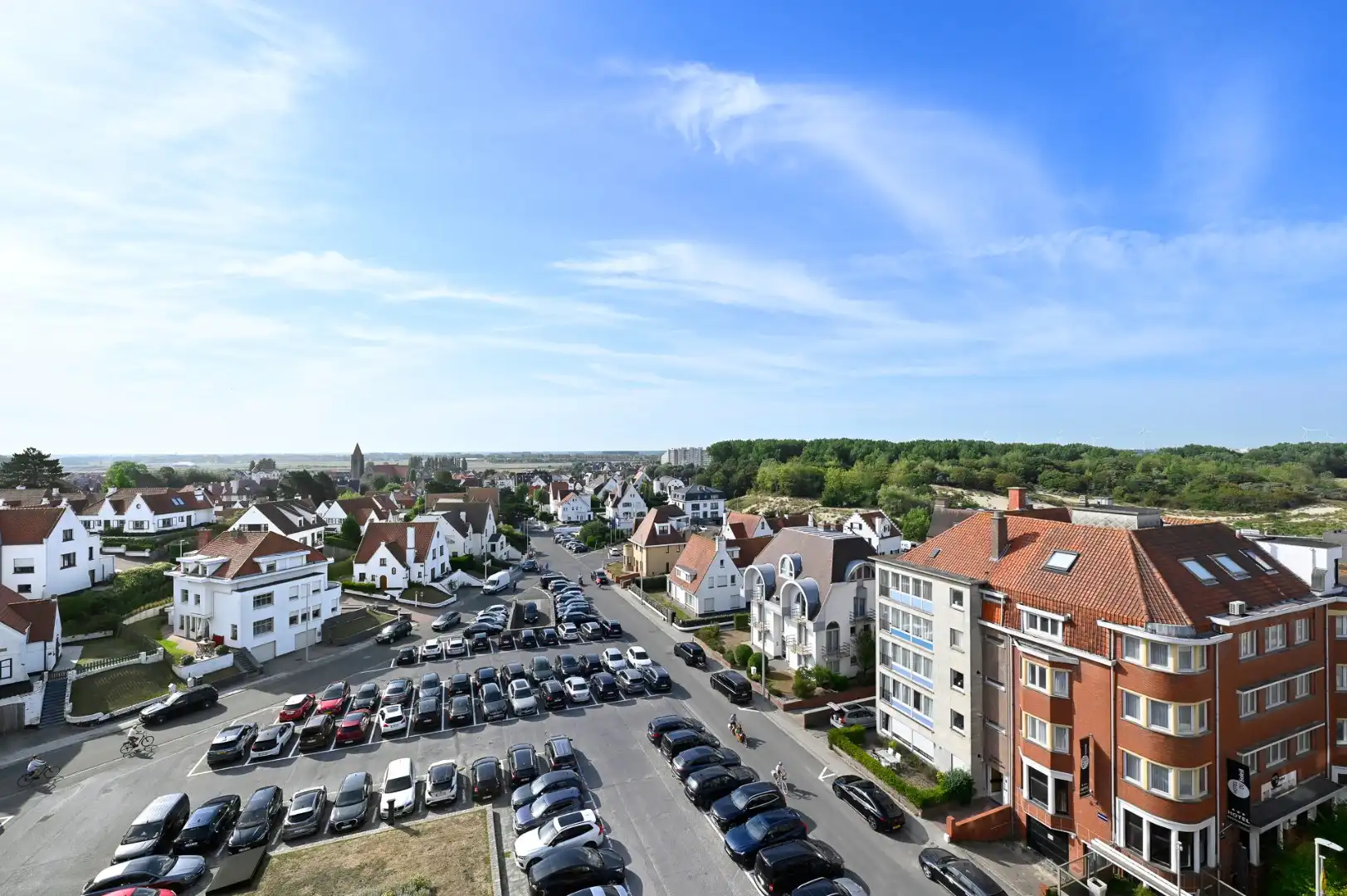 Prachtig duplex appartement met 18 meter gevelbreedte en groot zuid gericht terras met open zicht over het Knokse hinterland foto 26