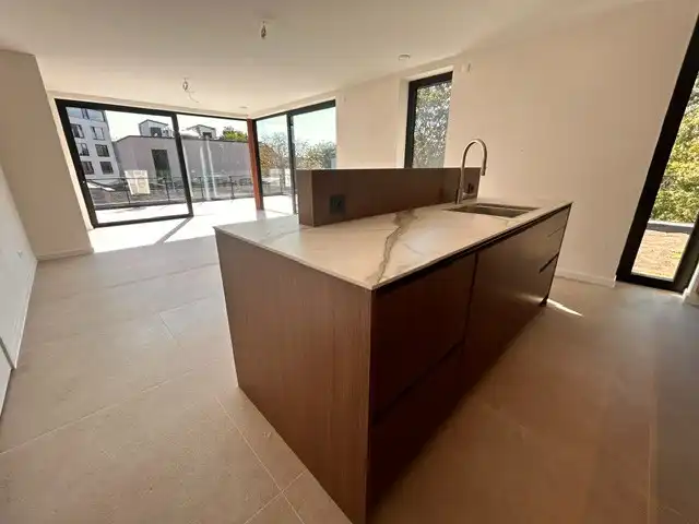 Nieuwbouw Penthouse in centrum Hasselt foto 3