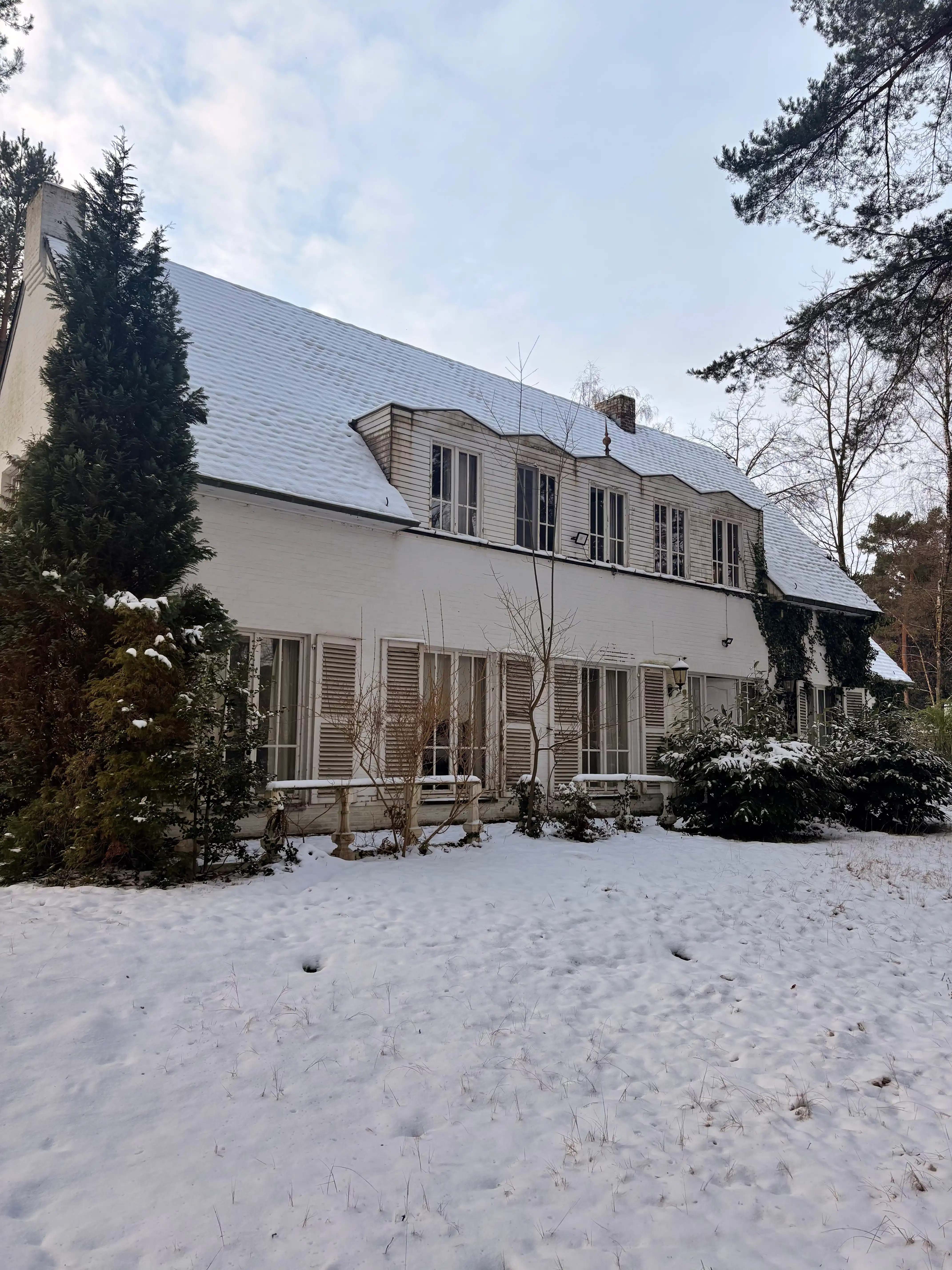Karaktervolle villa op uniek perceel van ca. 5000 vierkante meter foto 10