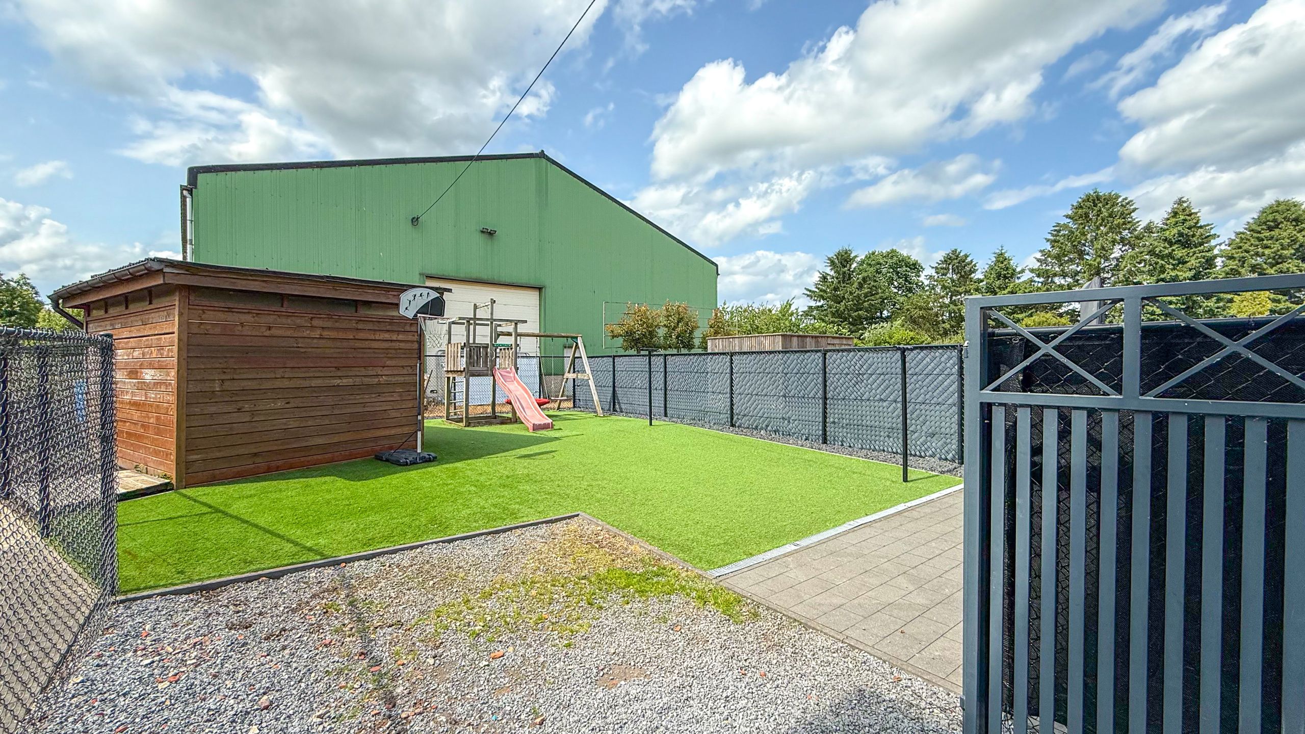 Moderne instapklare woning met 3 slaapkamers en tuin! foto 32