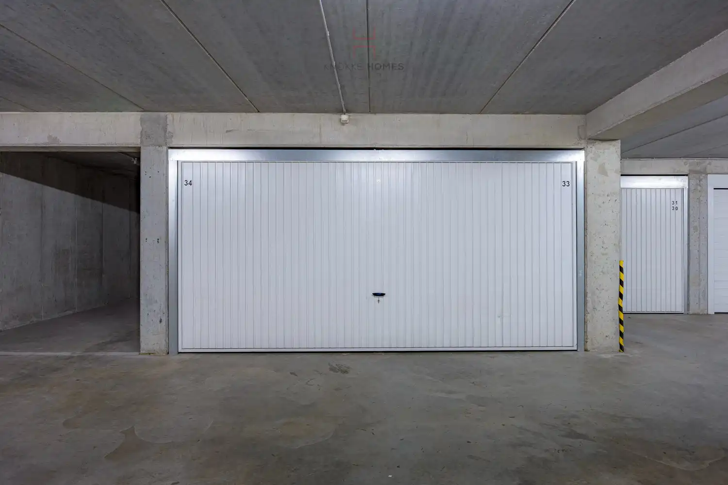 Gemeubeld appartement met frontaal zicht over het Van Bunnenplein en de zee. foto 23