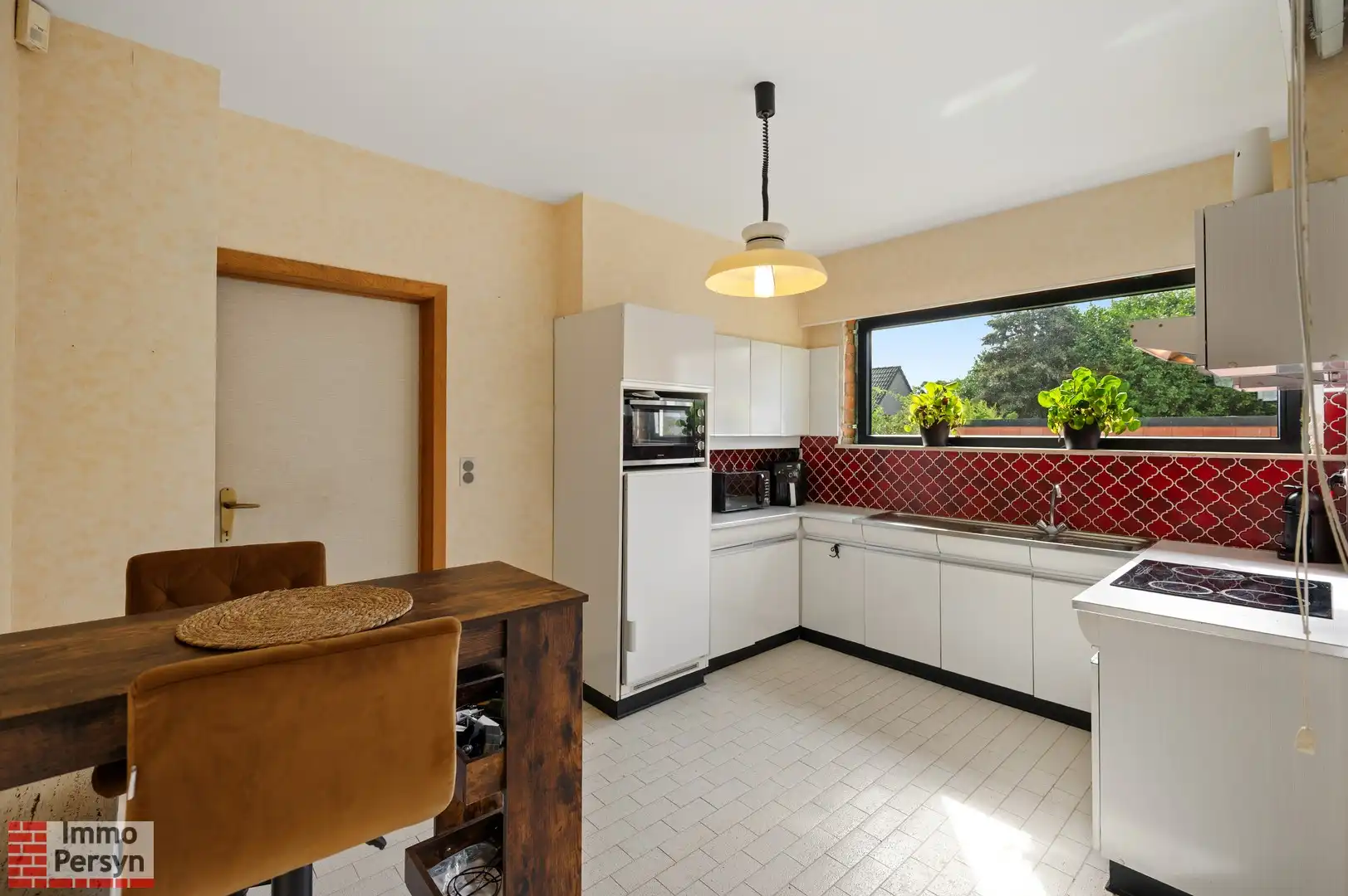 Ruime gelijkvloerse woning OB gelegen in een rustige wijk foto 11