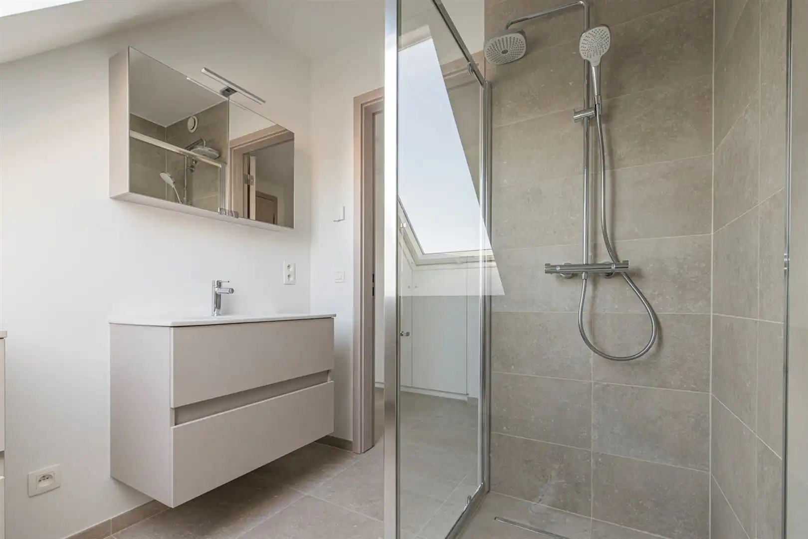 Uniek duplex-appartement in een nieuw appartementsgebouw te Sint-Gillis-Waas foto 13
