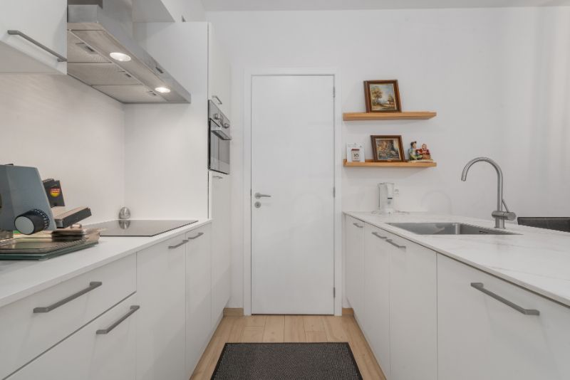 Instapklaar gelijkvloers appartement in het hart van Lokeren! foto 6