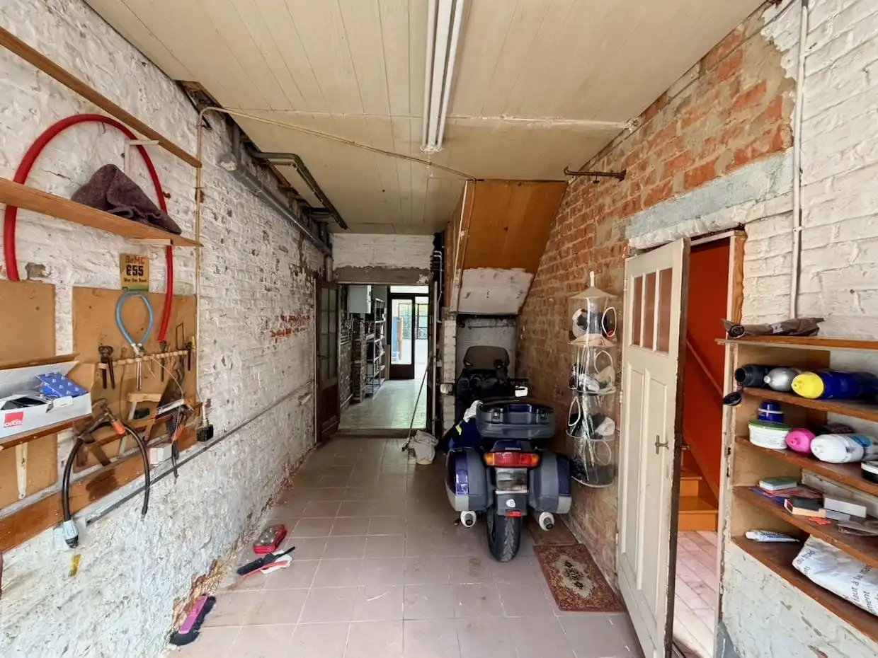 Ruime rijwoning met 4 slaapkamers, garage en tuin op toplocatie in Heverlee foto 9