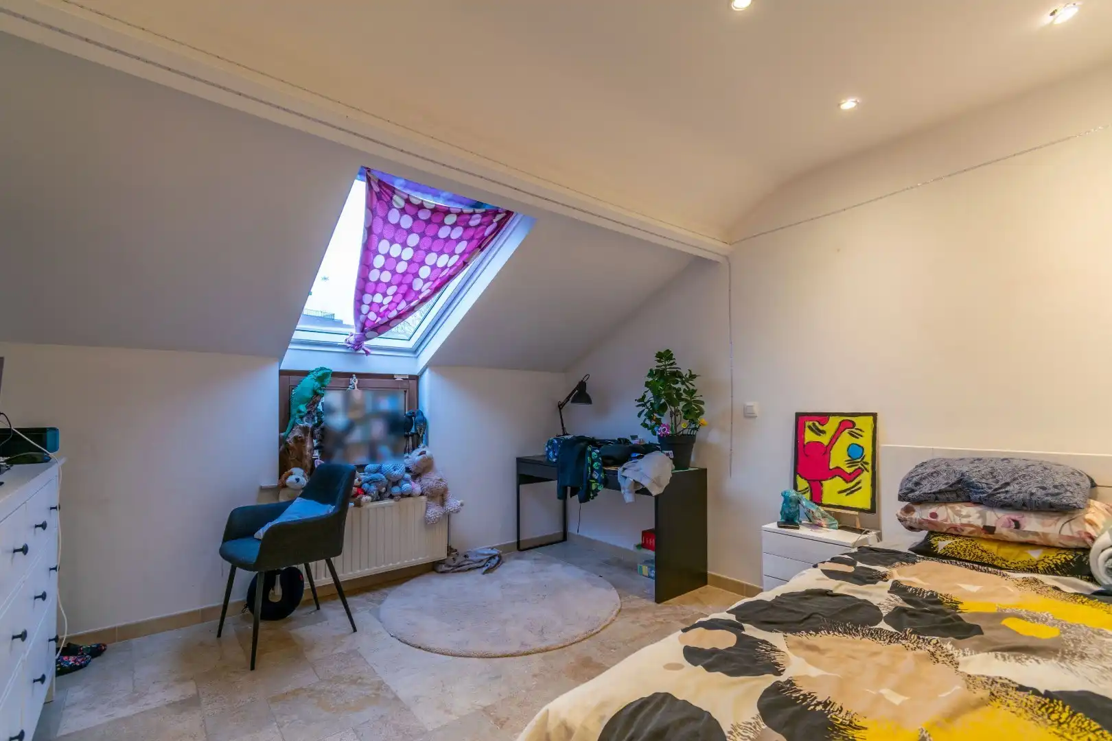 INSTAPKLARE WONING MET 3 SLAAPKAMERS, TUIN & GARAGE ! foto 11
