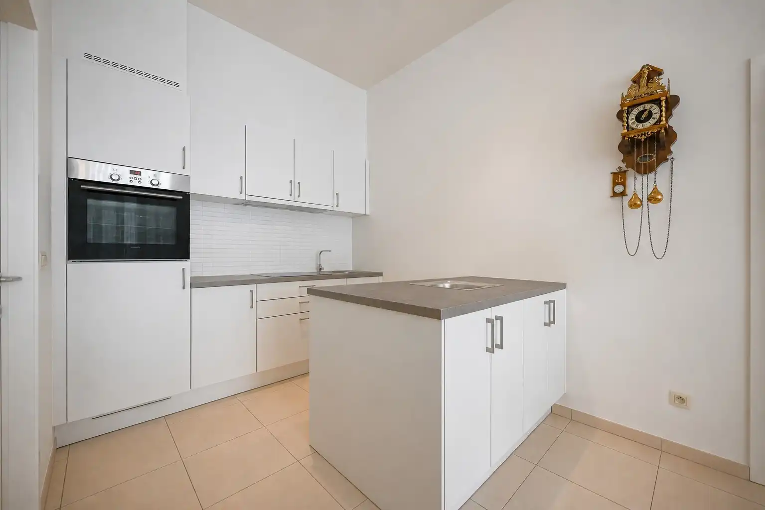 Instapklaar appartement te Harelbeke foto 5