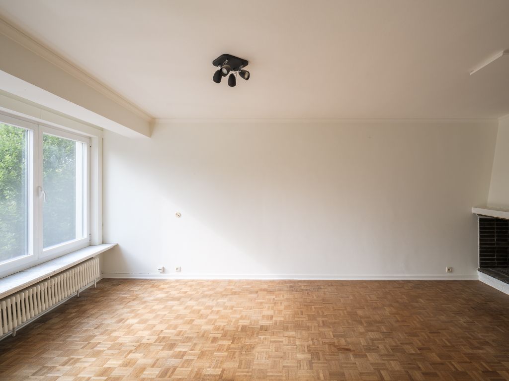 Lichtrijk 2-slpk appartement met een zicht over de Coupure foto 4