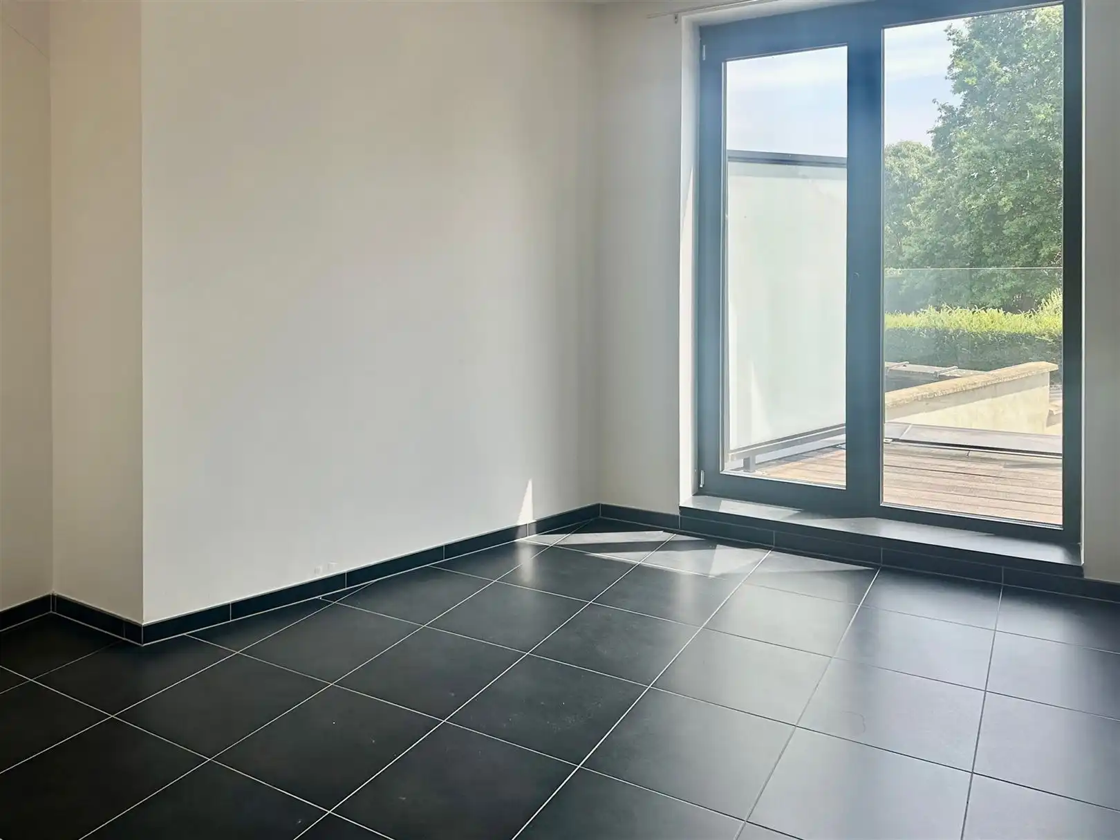 App met 2 slpk en staanplaats te Ename foto 8