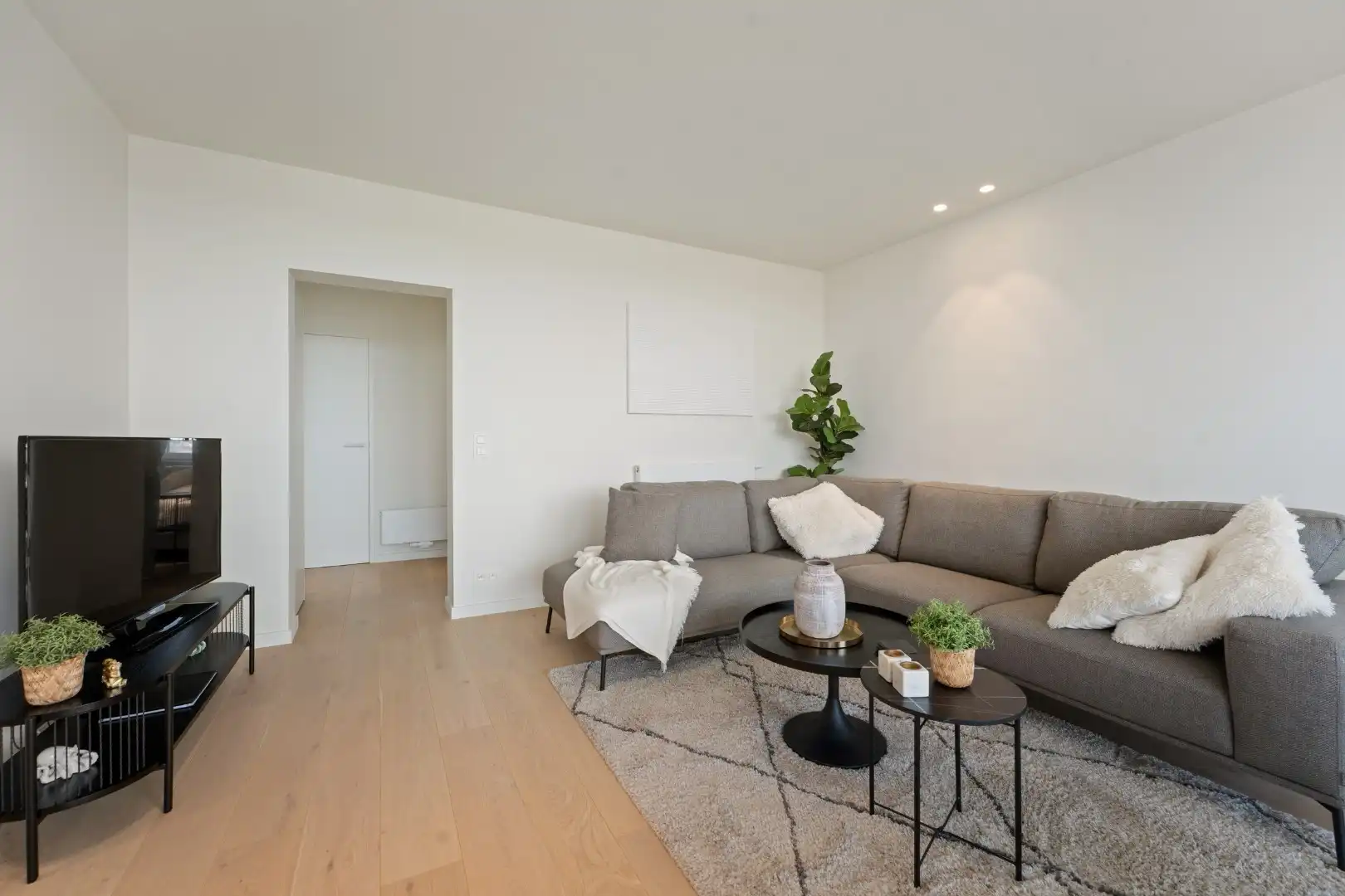 Instapklaar gemeubeld 2-slaapkamerappartement met zeezicht en duinenzicht te Bredene  foto 5