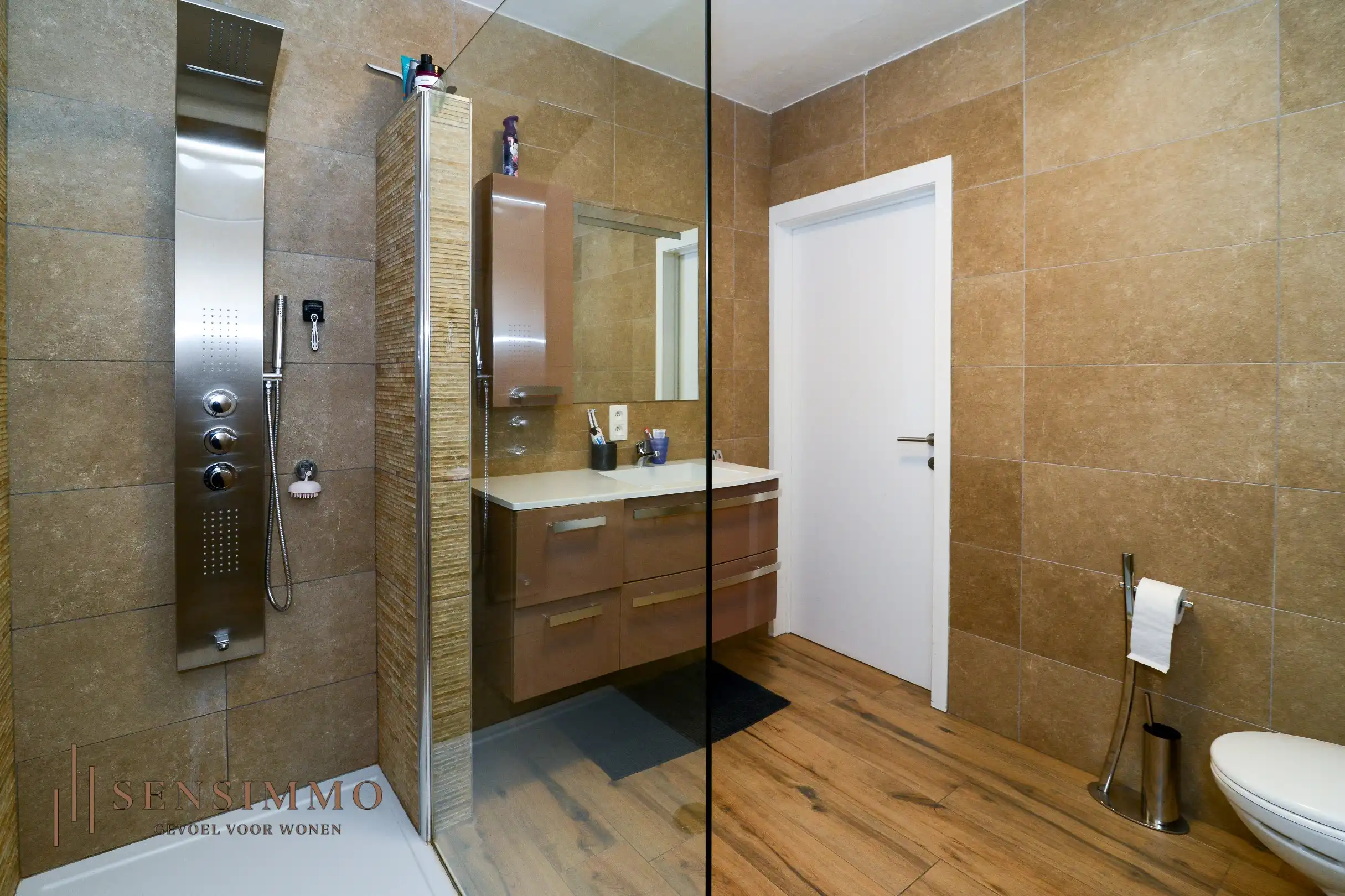 Energiezuinig gelijkvloersappartement met 1 slaapkamer + terras + autostaanplaats foto 12