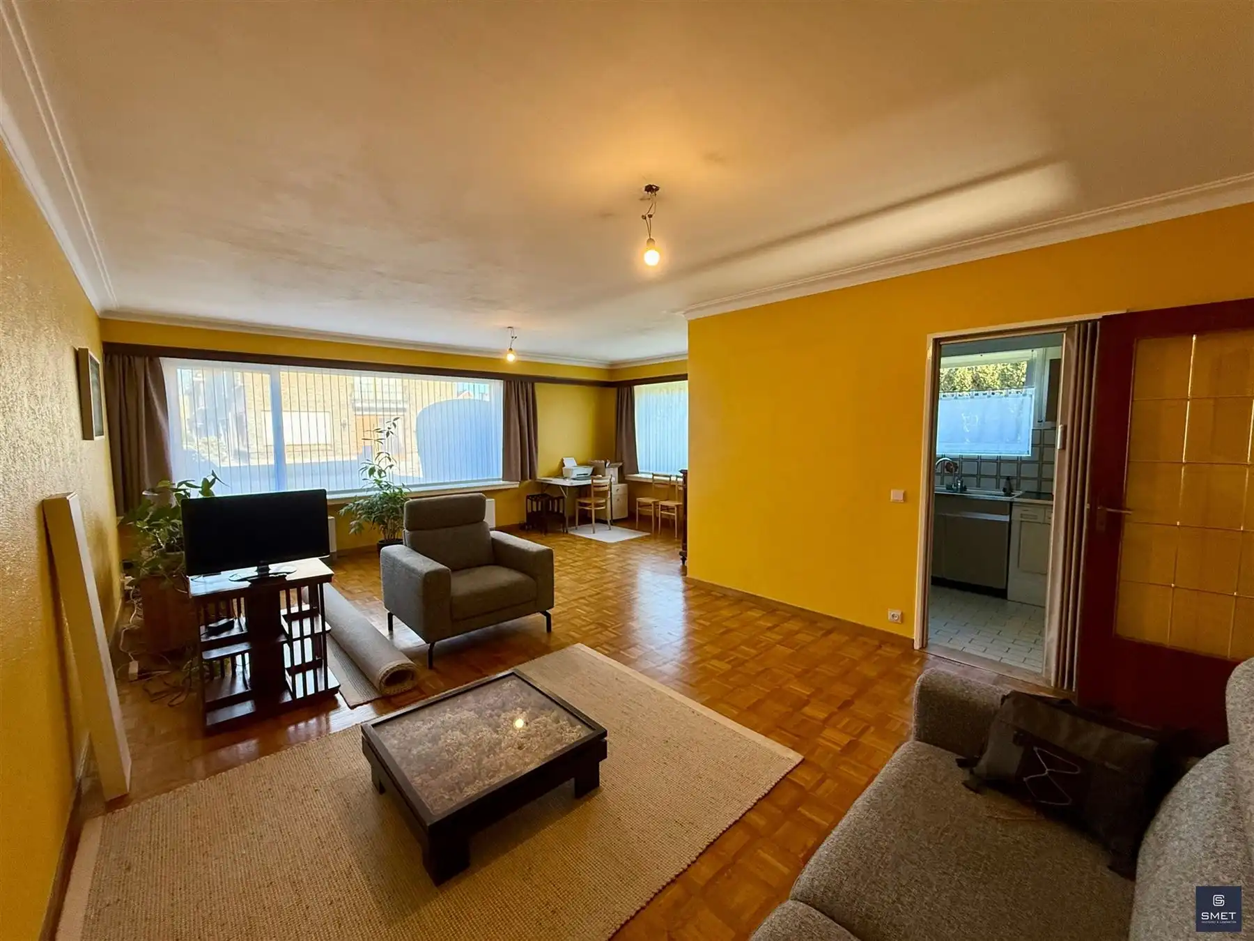 RUSTIG GELEGEN APPT.  MET 2 SLPKS EN GARAGE foto 8