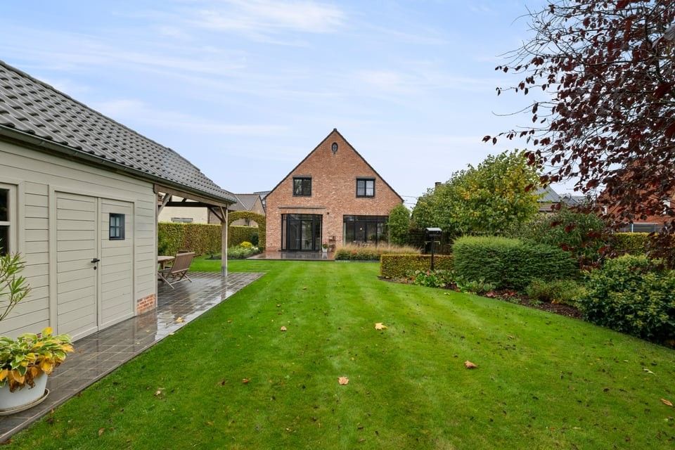 PRACHTIGE PASTORIJWONING MET DUBBELE GARAGE IN SINT-TRUIDEN foto 9