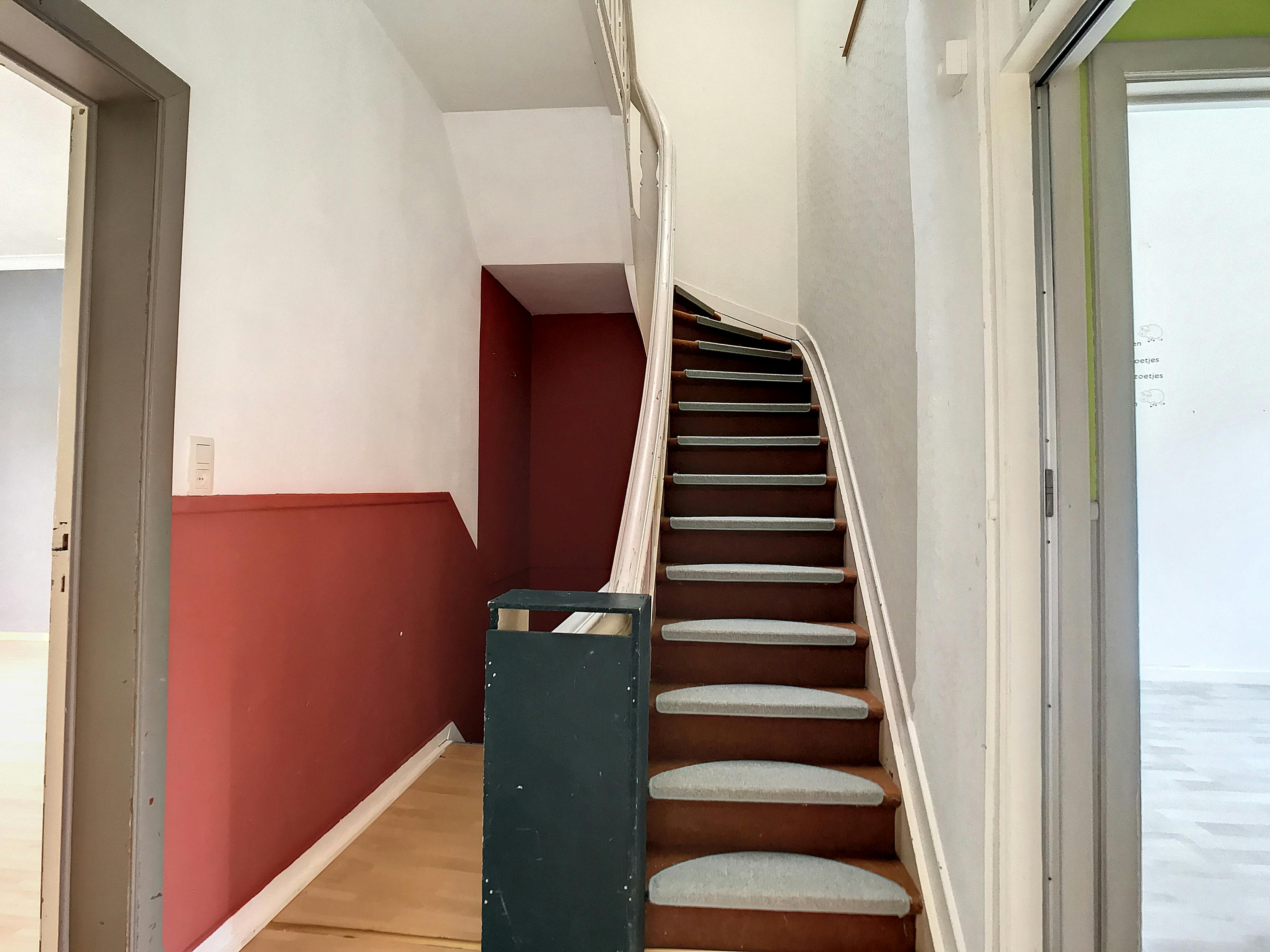 Totaal te renoveren huis vlakbij het centrum in De Panne foto 14