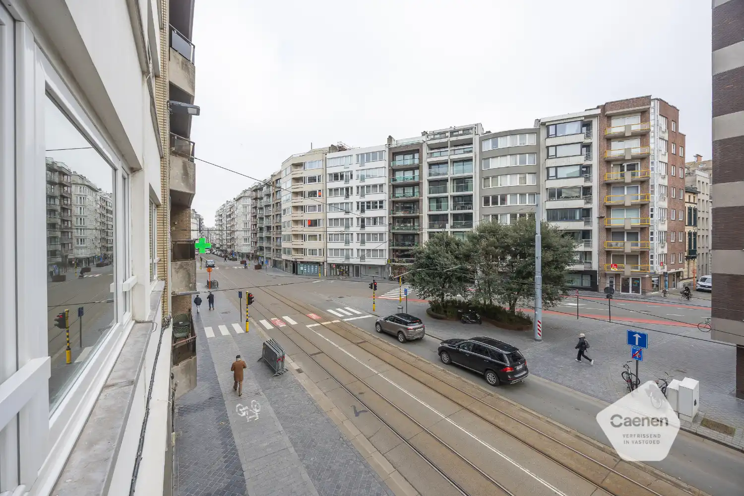 Gerenoveerd twee slaapkamer appartement in centrum Oostende! foto 7