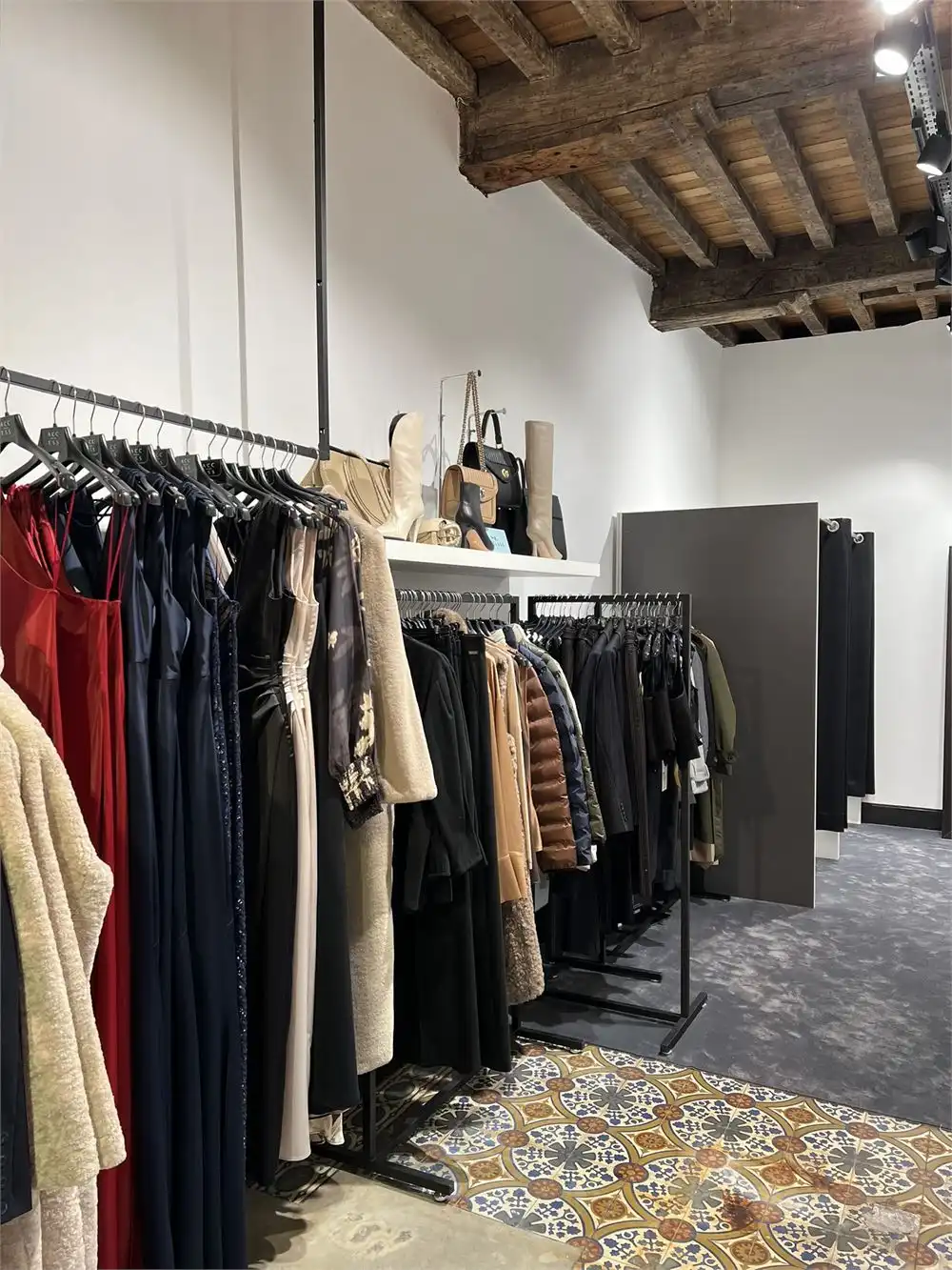 KARAKTERVOL COMMERCIEEL  PAND HARTJE MECHELEN foto 9