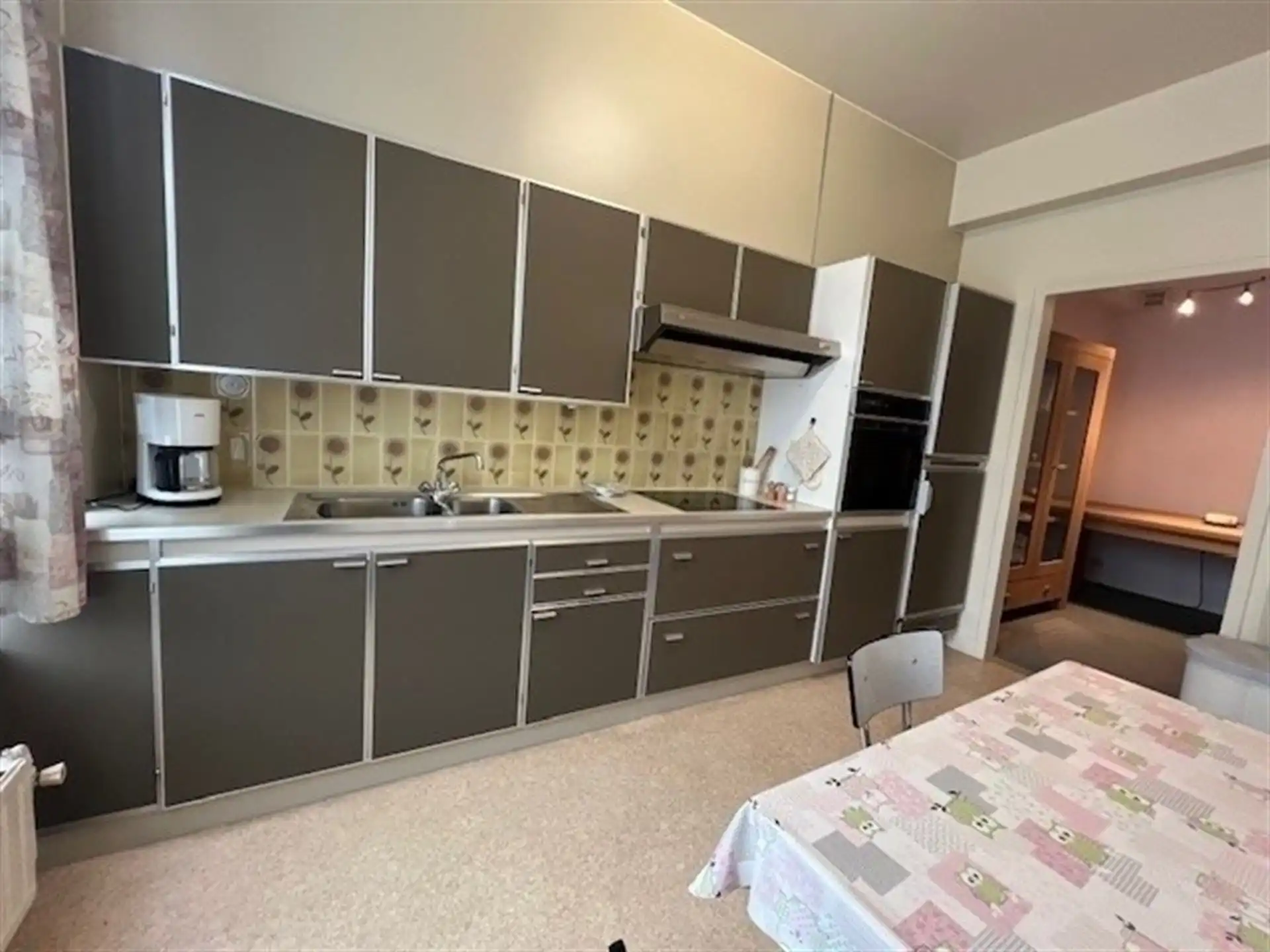 Riant 2-slaapappartement in hartje Hoboken! foto 5
