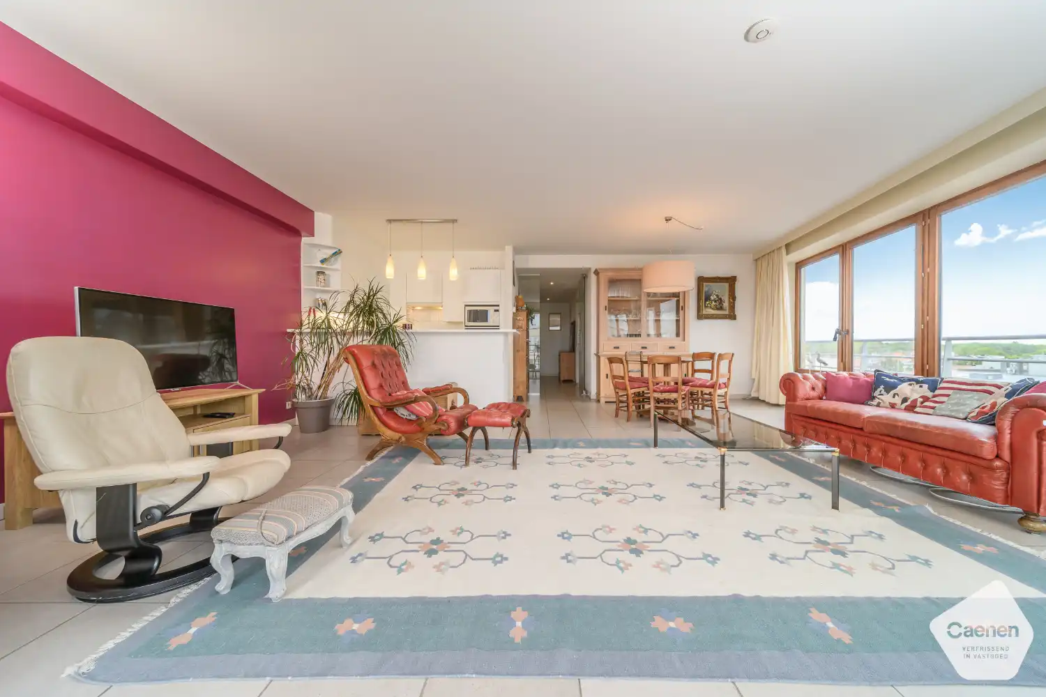 Instapklaar penthouse met ruim zonneterras en lateraal zeezicht foto 3