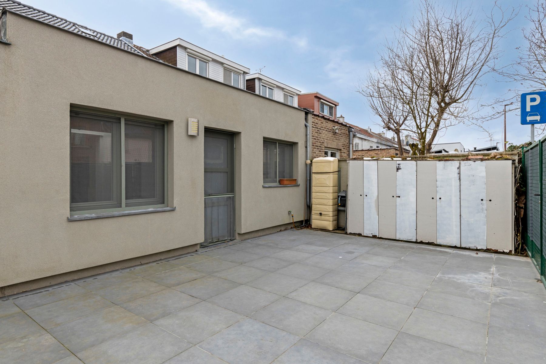 Goed gelegen woning met 2 slaapkamers en terras foto 19