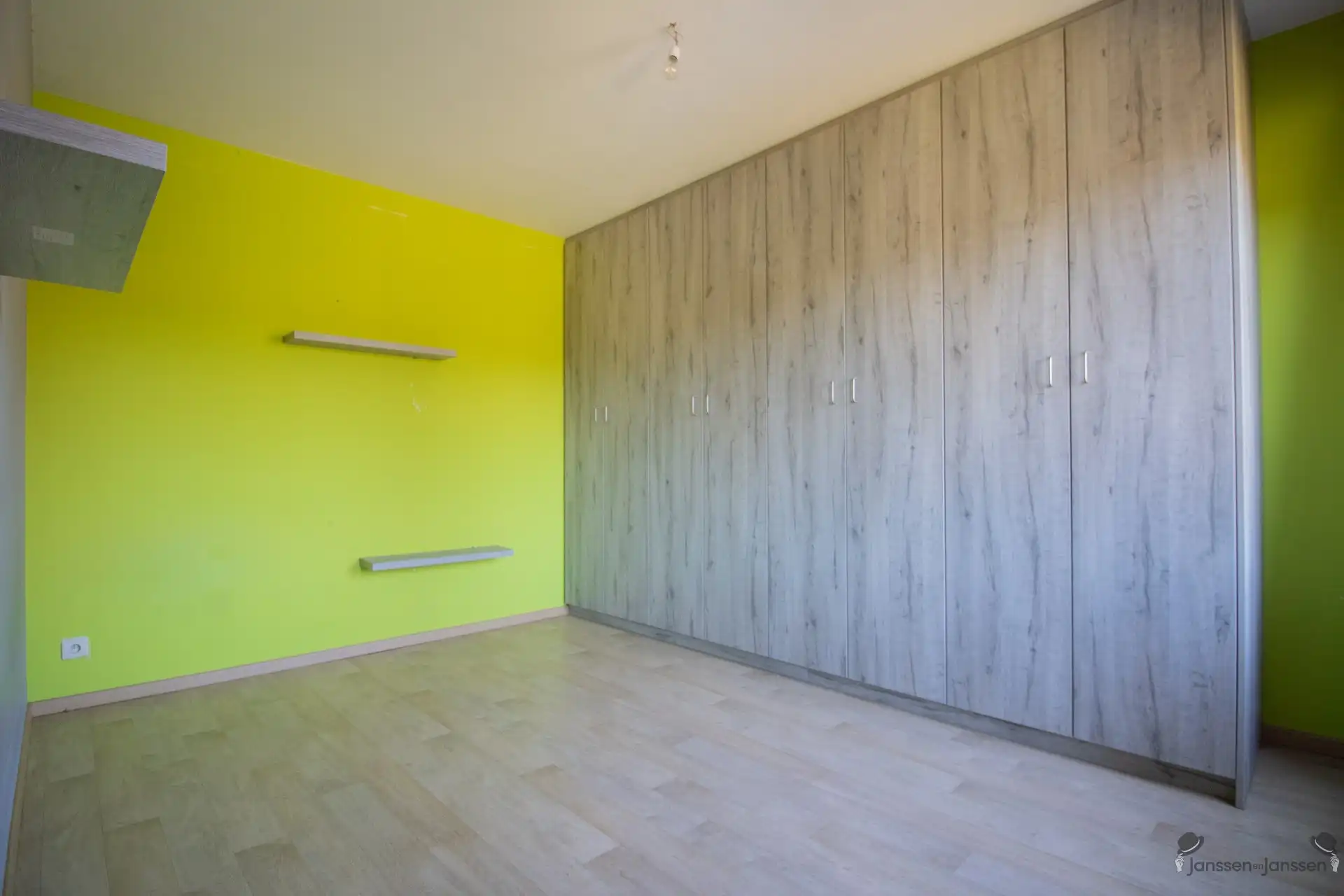 Centraal gelegen recente HOB met min. 5 slaapkamers op 819 m² foto 11
