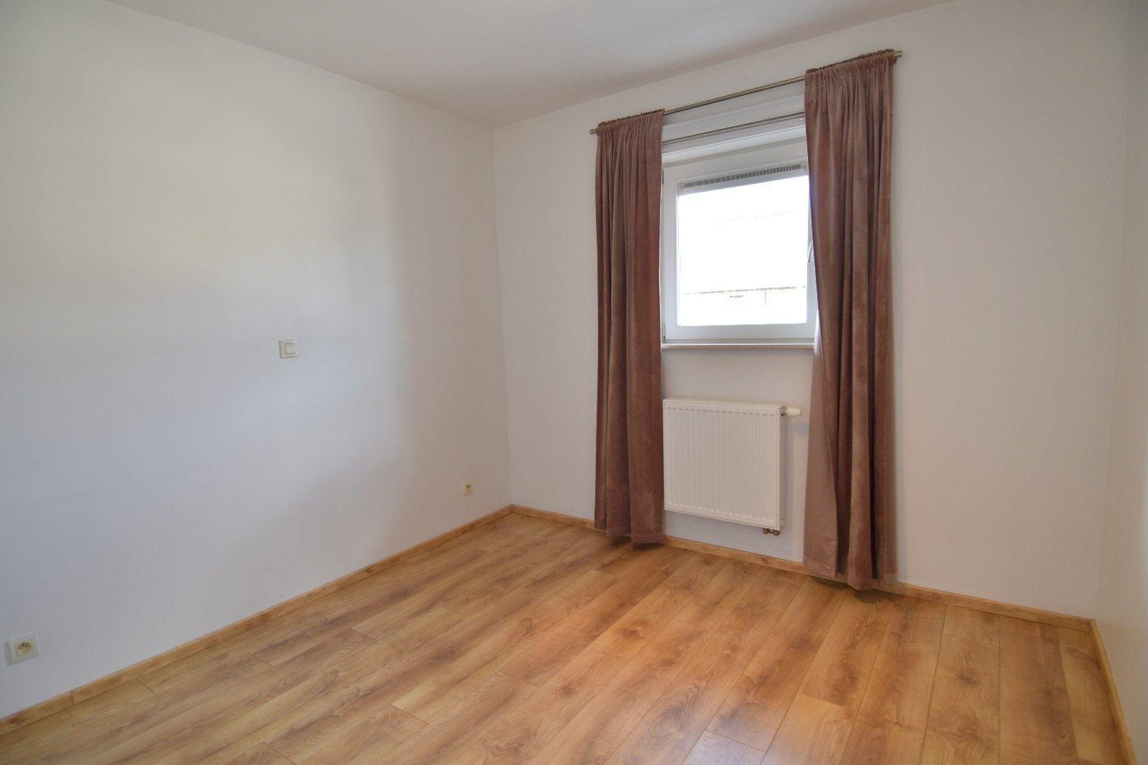 Rustig gelegen gezinswoning met 3 slaapkamers, garage en zonnige tuin te Heule foto 12