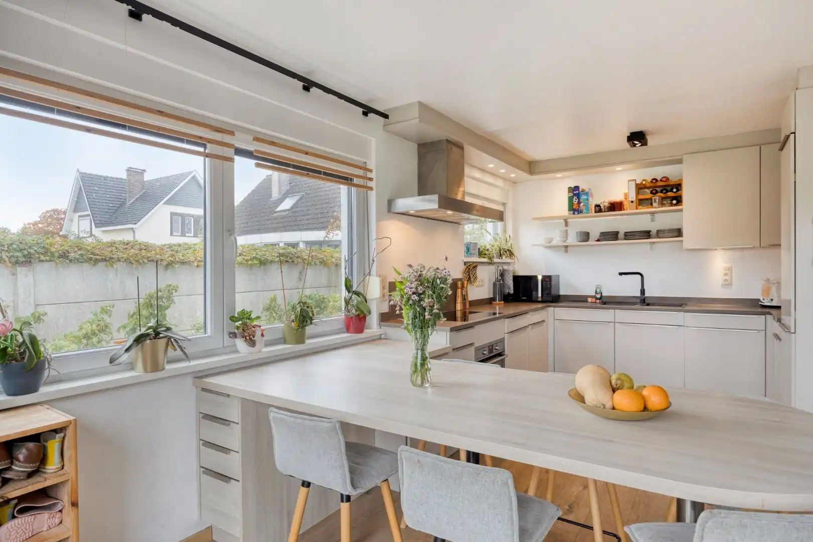 Open bebouwing met 4 slaapkamers, bureau, garage en prachtige tuin in Boutersem – EPC 158 kWh/m² - bewoonbare opp. 282 m² foto 13