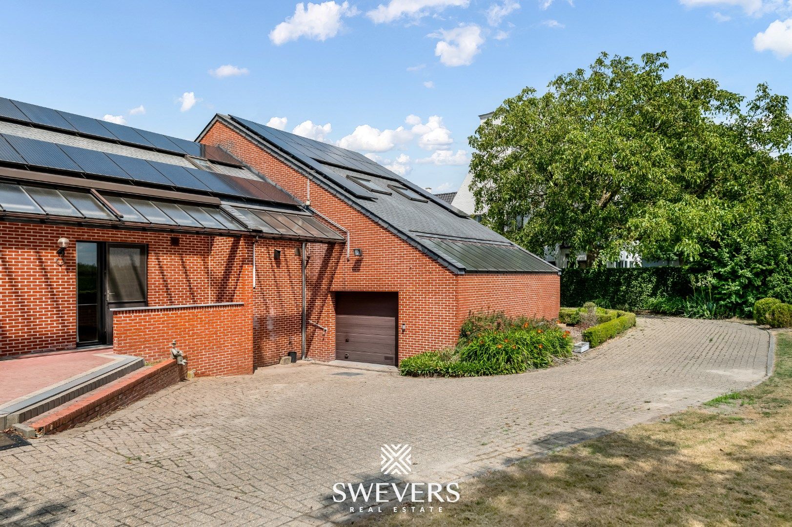 Moderne villa met magazijn op 18a 69ca foto 28