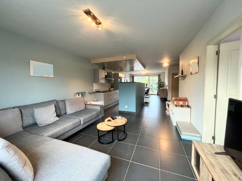 INSTAPKLAAR APPARTEMENT OP 1° VERDIEPING MET RUIM TERRAS foto 2