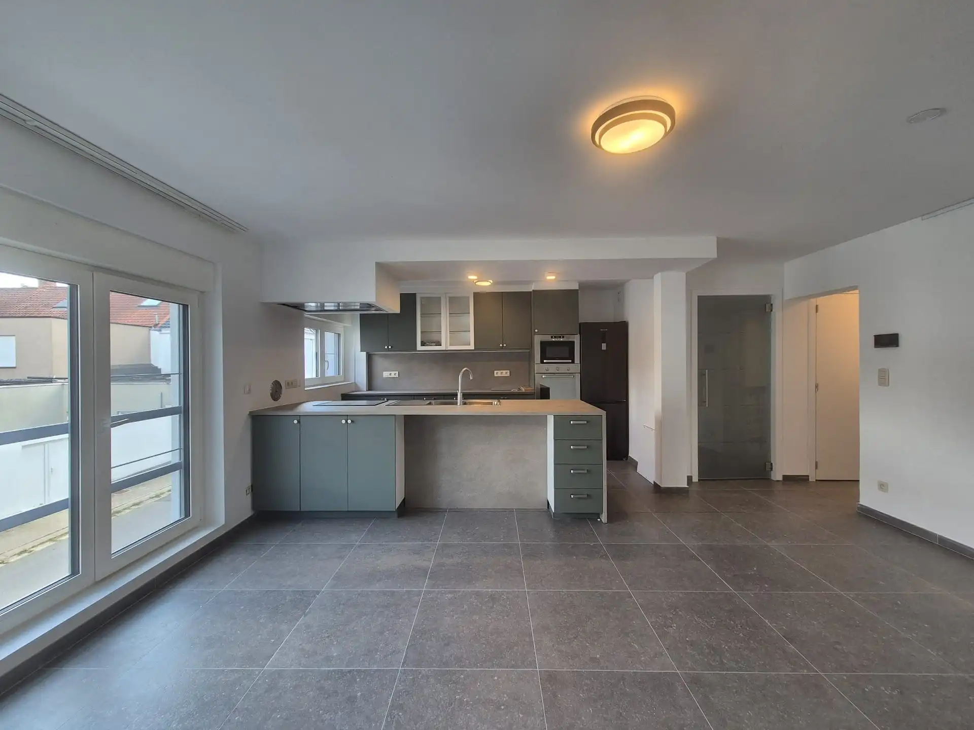 Volledig gerenoveerd energiezuinig appartement met 1 slaapkamer, rustig gelegen aan het bos van Wetteren foto 4