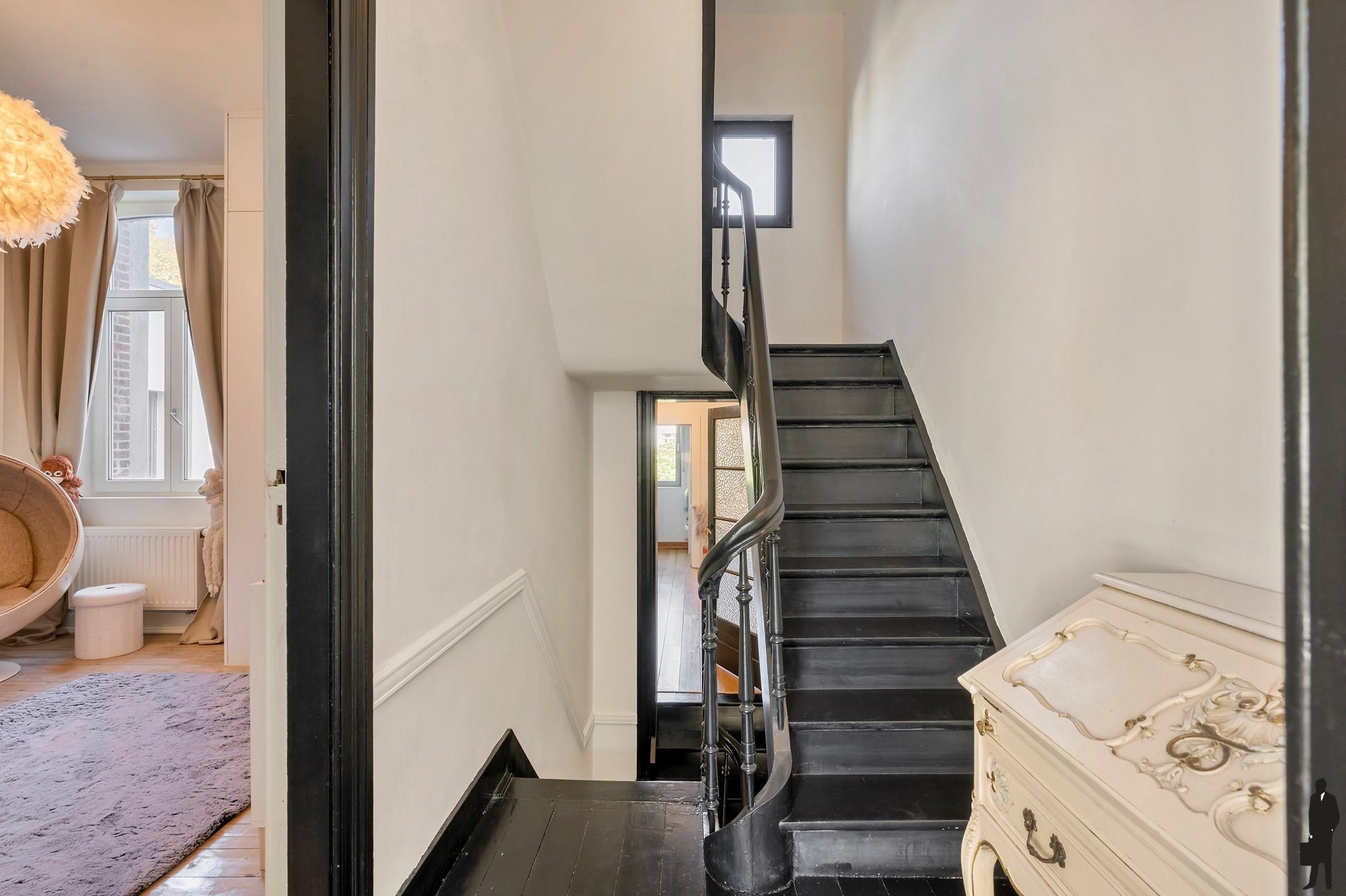 Instapklare burgerwoning met ruime tuin foto 15