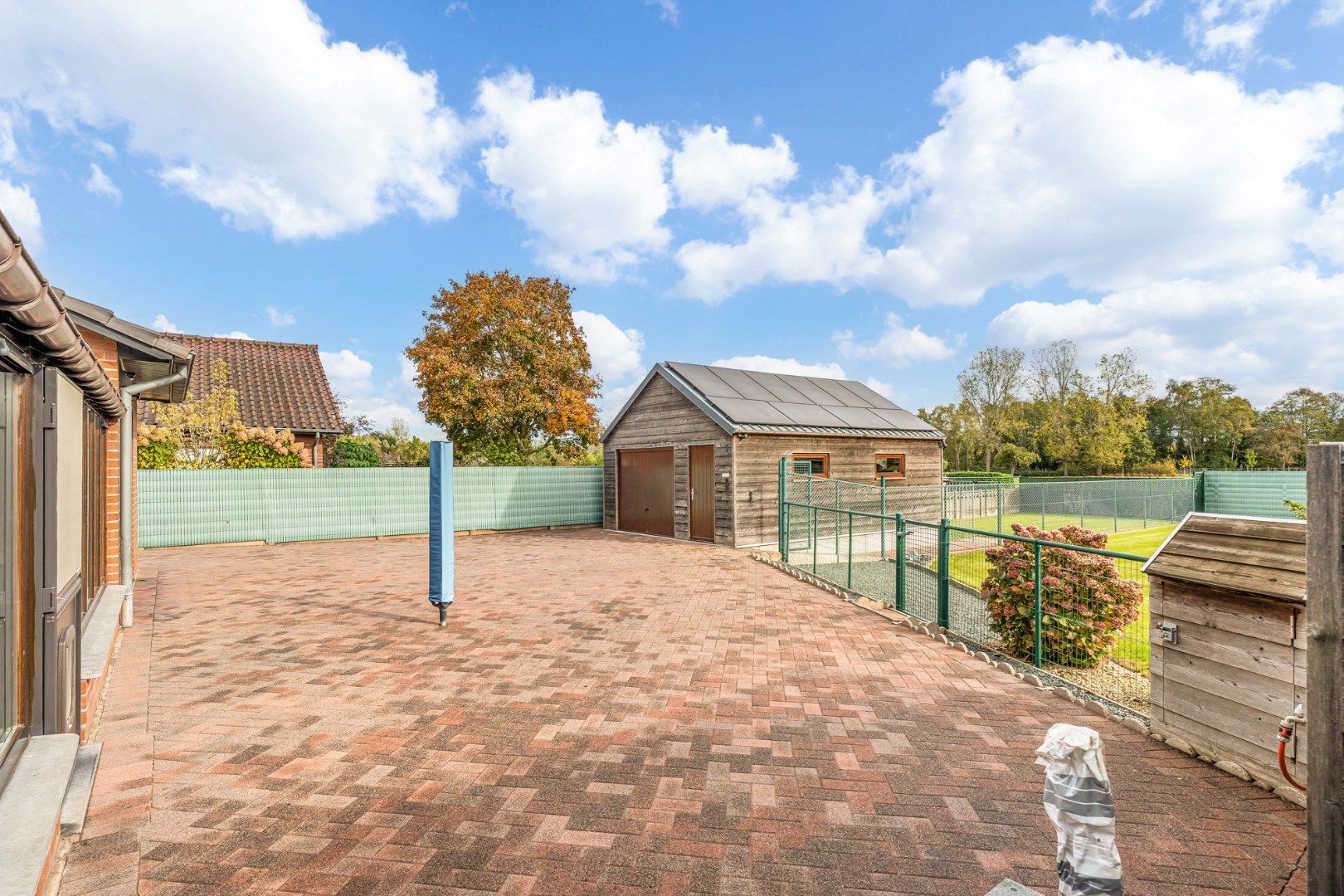 Verzorgde gezinswoning op een perceel van 9a08ca, gebouwd in 1988 op een rustige locatie nabij het centrum van Neeroeteren!  foto 36